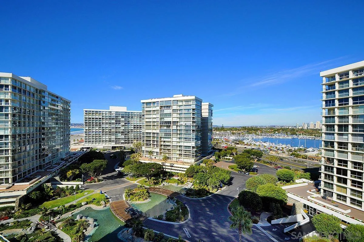 https://cdn.realtyfeed.com/cdn/127/260014807/bcb2fab91a47c3b6785bf7109aec6d79.webp