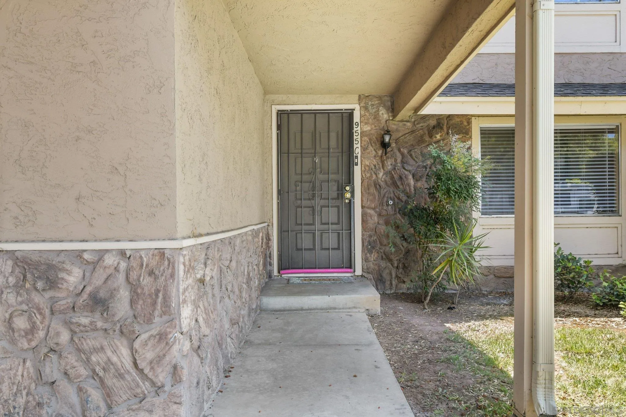 Photo #4: 260014808 Listing: Photo #4