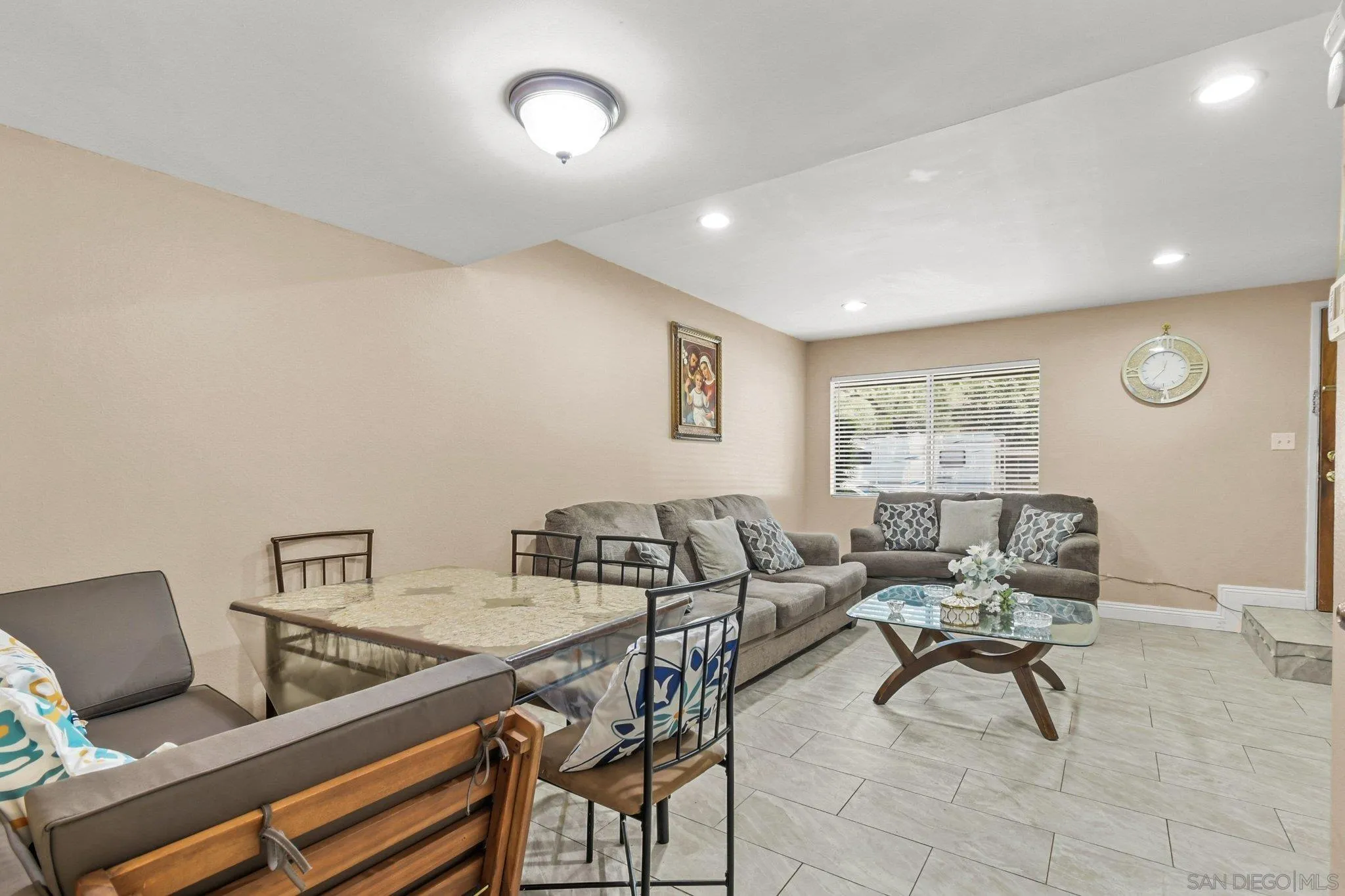 Photo #10: 260014808 Listing: Photo #10