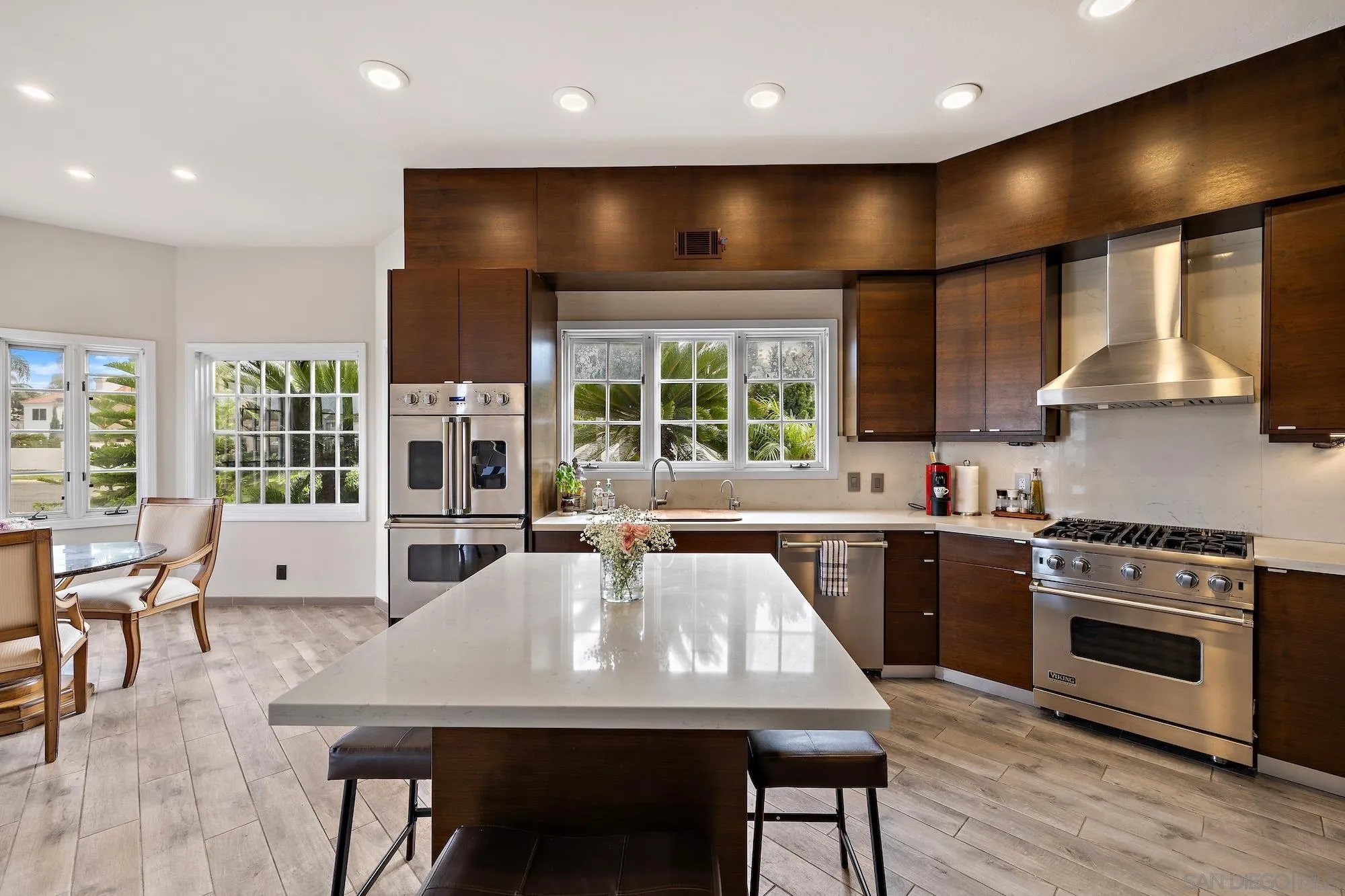 https://cdn.realtyfeed.com/cdn/127/260014809/182387e8e6f889d87d1782bdb887bb74.webp