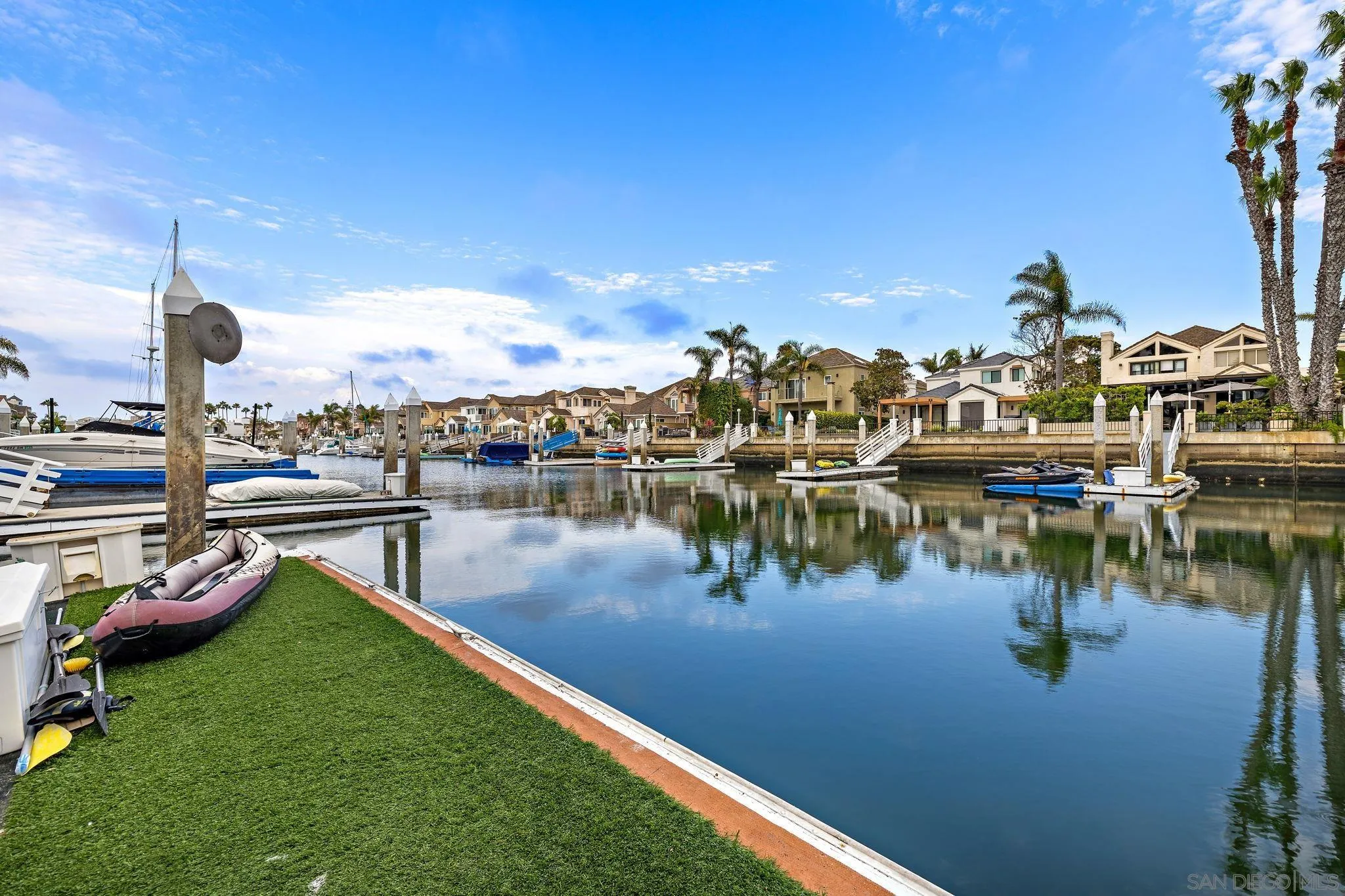 https://cdn.realtyfeed.com/cdn/127/260014809/92666a36b84a7746219d9a37b6f880f3.webp
