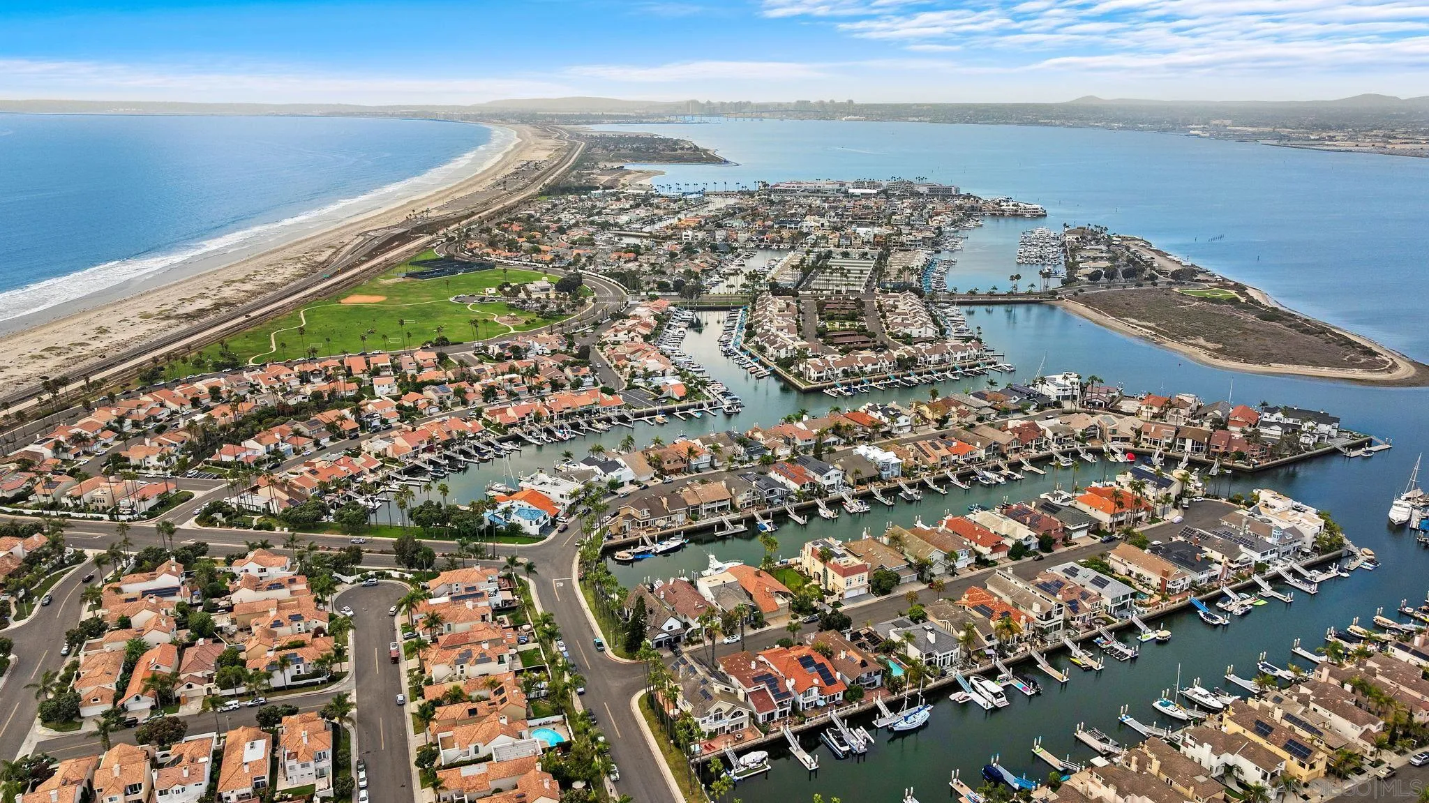 https://cdn.realtyfeed.com/cdn/127/260014809/a7ae32da122d24cb29a439057130afc5.webp