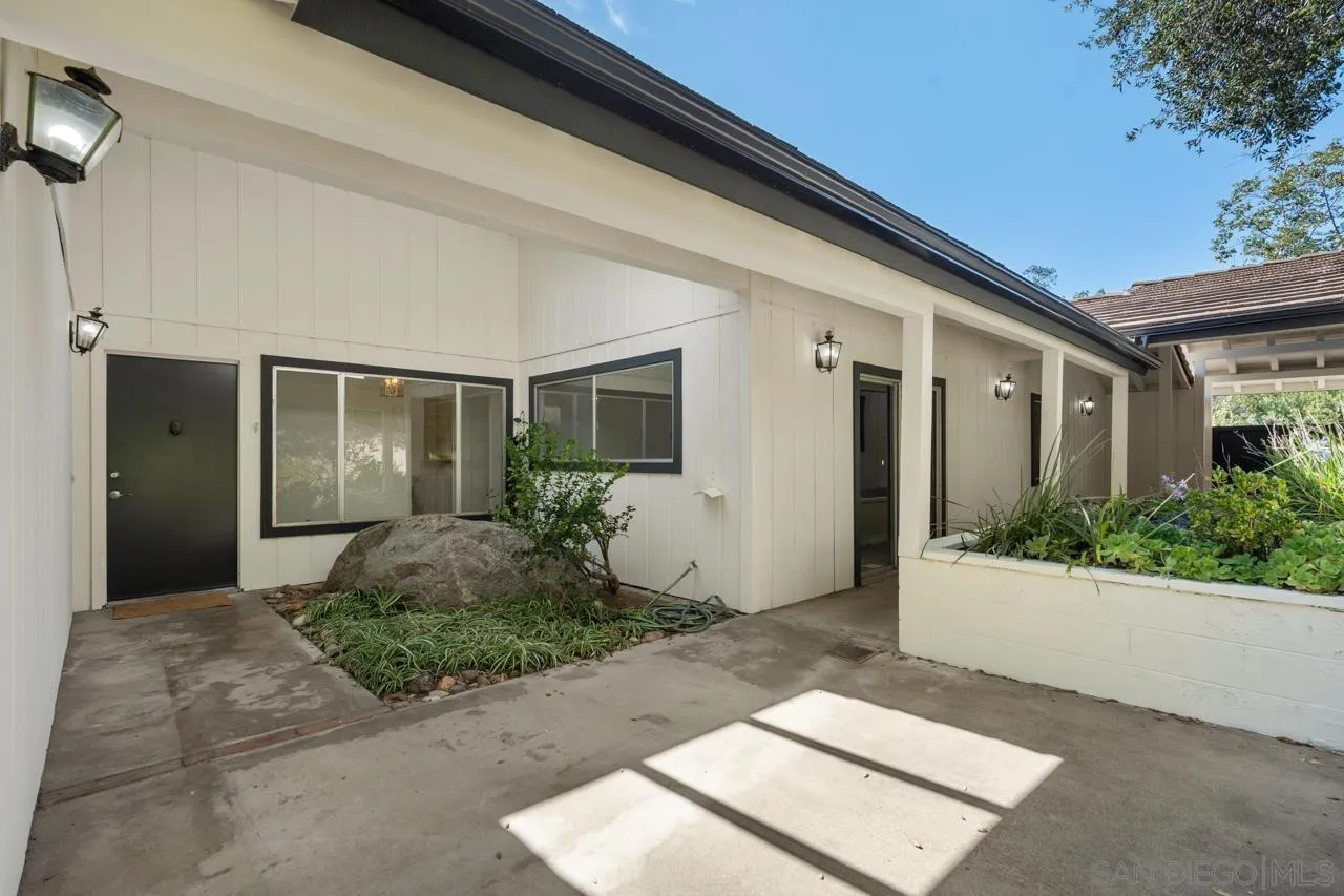 https://cdn.realtyfeed.com/cdn/127/260014811/1f6b1e55846b78d99628572e93580a90.webp