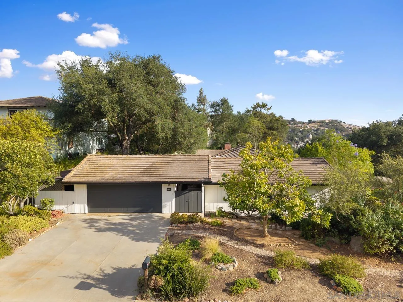 https://cdn.realtyfeed.com/cdn/127/260014811/7b30c66e30413c20603a44c79ef0748e.webp