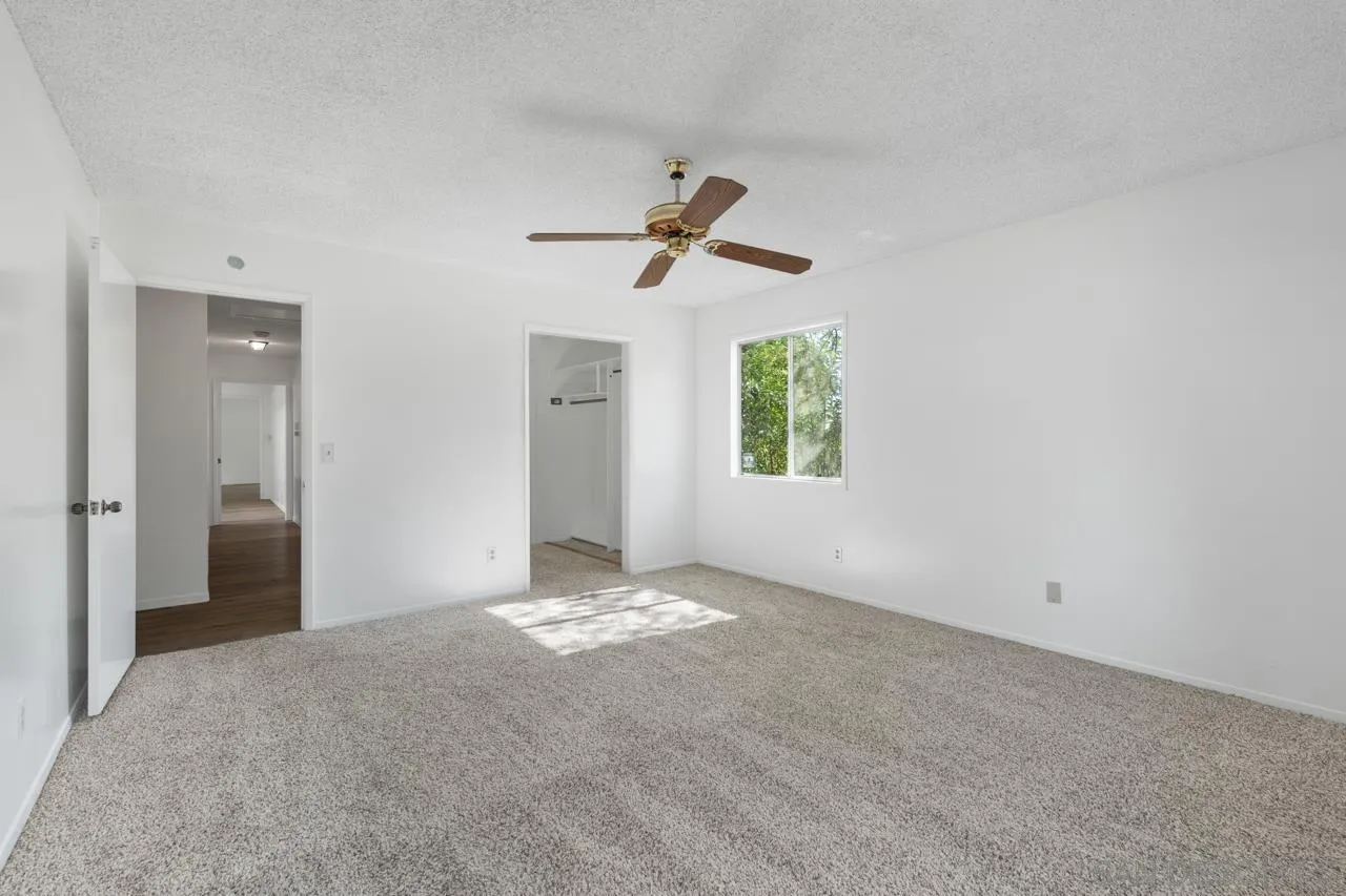 https://cdn.realtyfeed.com/cdn/127/260014811/a47a0bfe8223164fcafafc9d68c127bd.webp