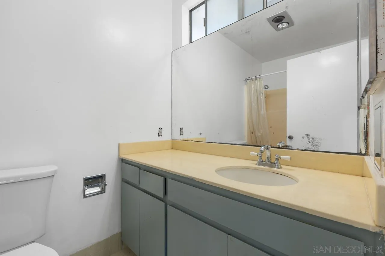 https://cdn.realtyfeed.com/cdn/127/260014811/cc4e1c37eb8b76056c51d5fe67804826.webp
