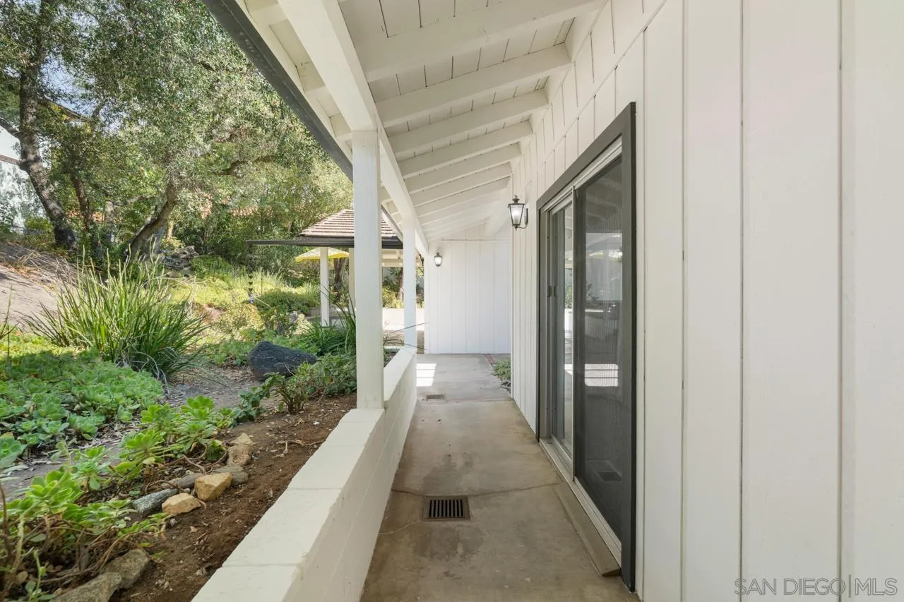 https://cdn.realtyfeed.com/cdn/127/260014811/df96911f179308ad511184c020f93645.webp