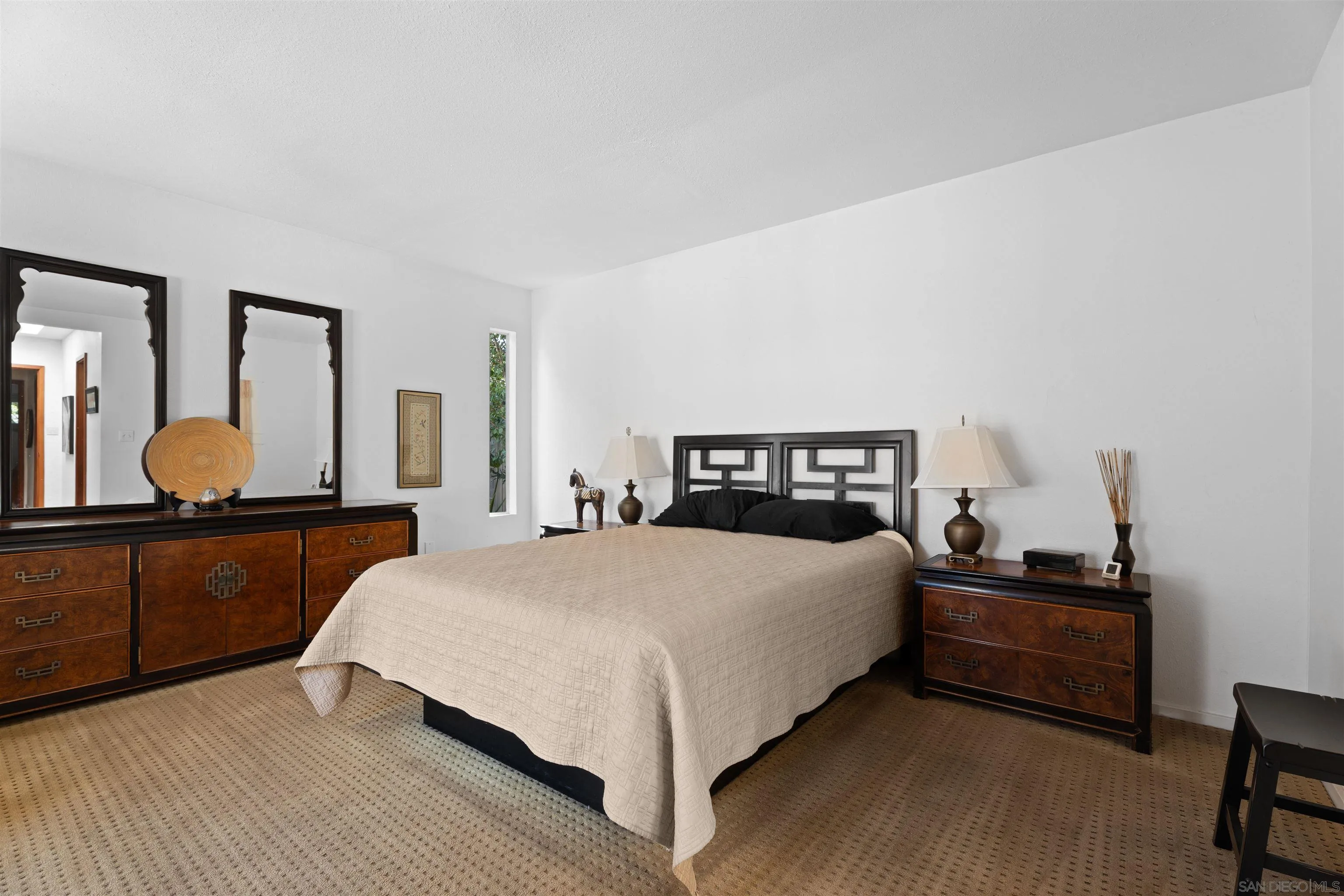 https://cdn.realtyfeed.com/cdn/127/260014813/6da48533a096844481165c6d1080a66a.webp