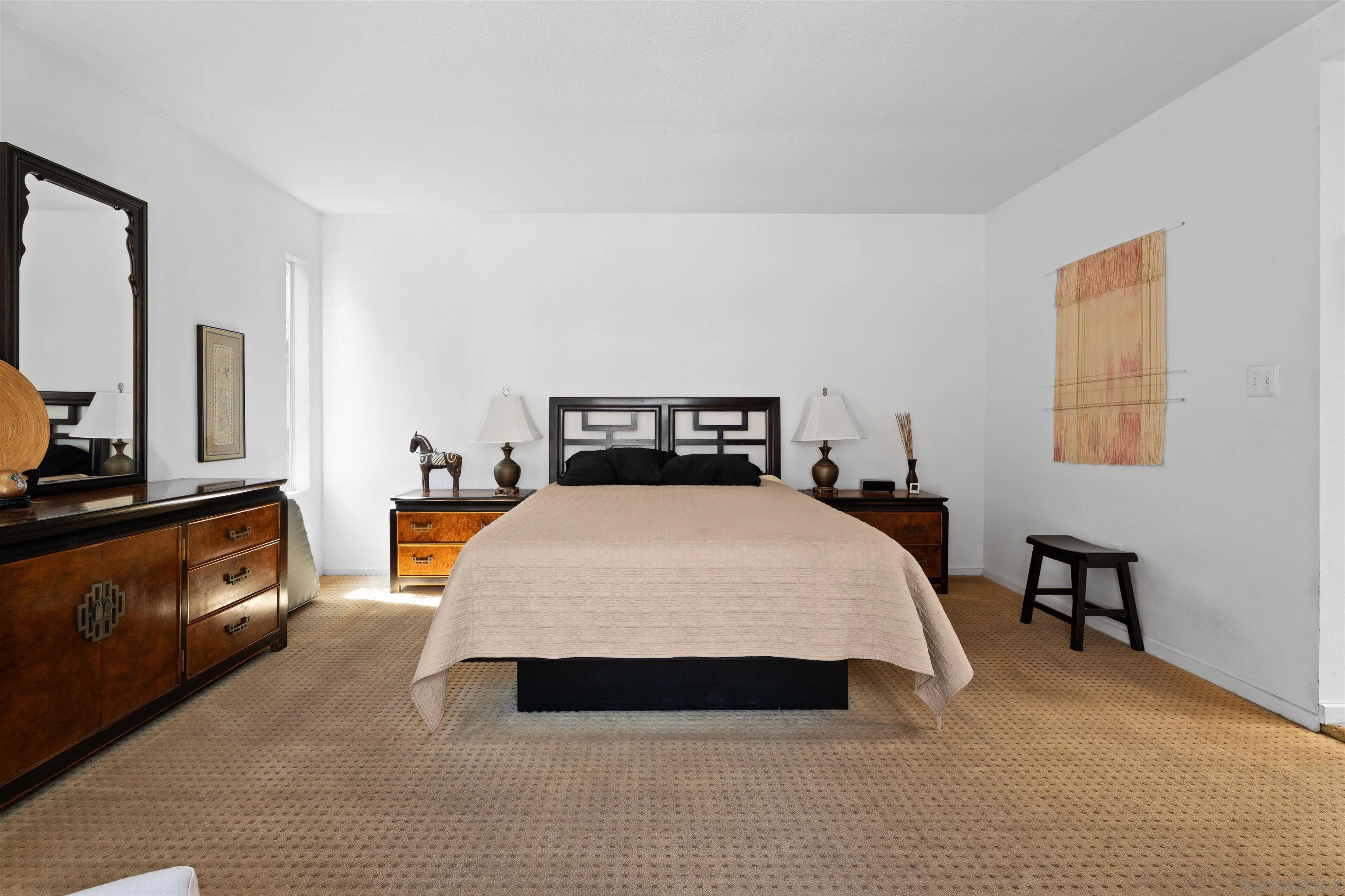 https://cdn.realtyfeed.com/cdn/127/260014813/c97a8079895d53dd6d71d4e050acbea5.webp