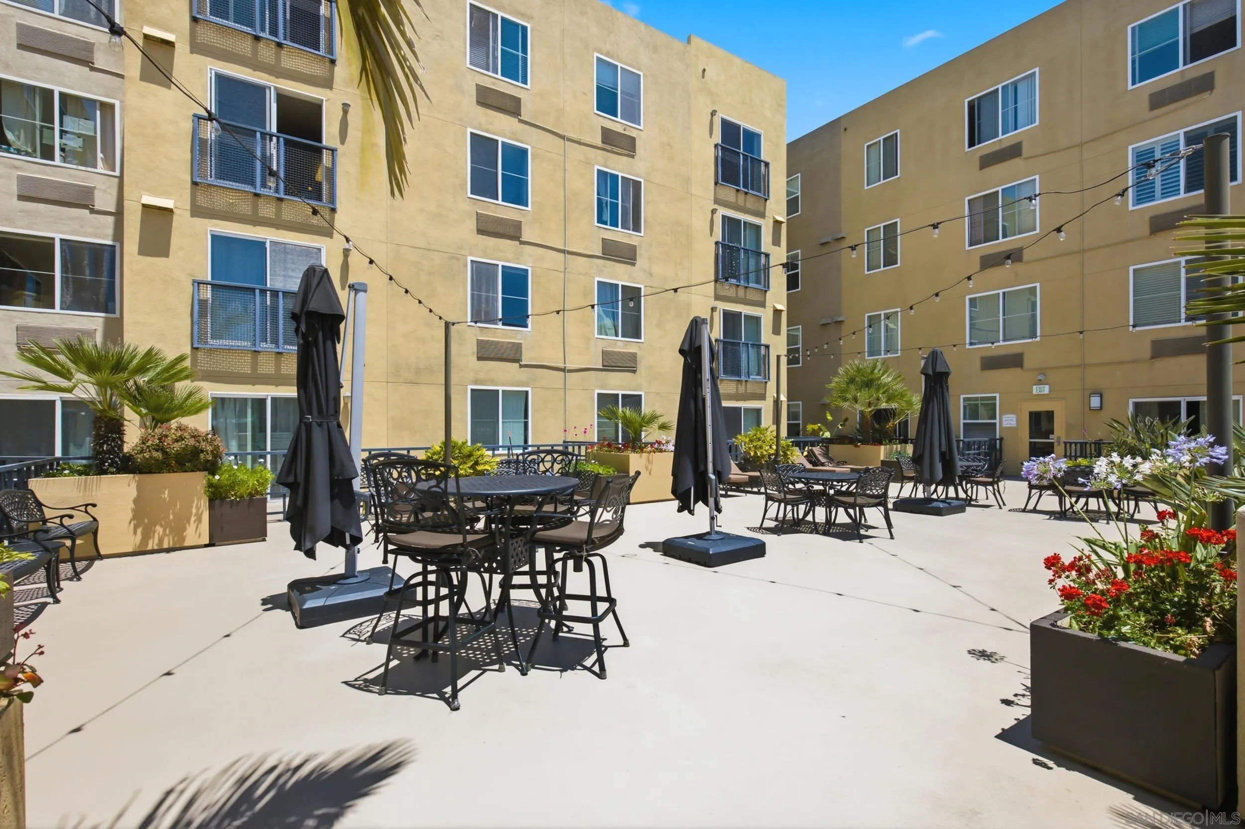 https://cdn.realtyfeed.com/cdn/127/260014815/d4a5c5712adf08ca8bbac7aabe298a97.webp