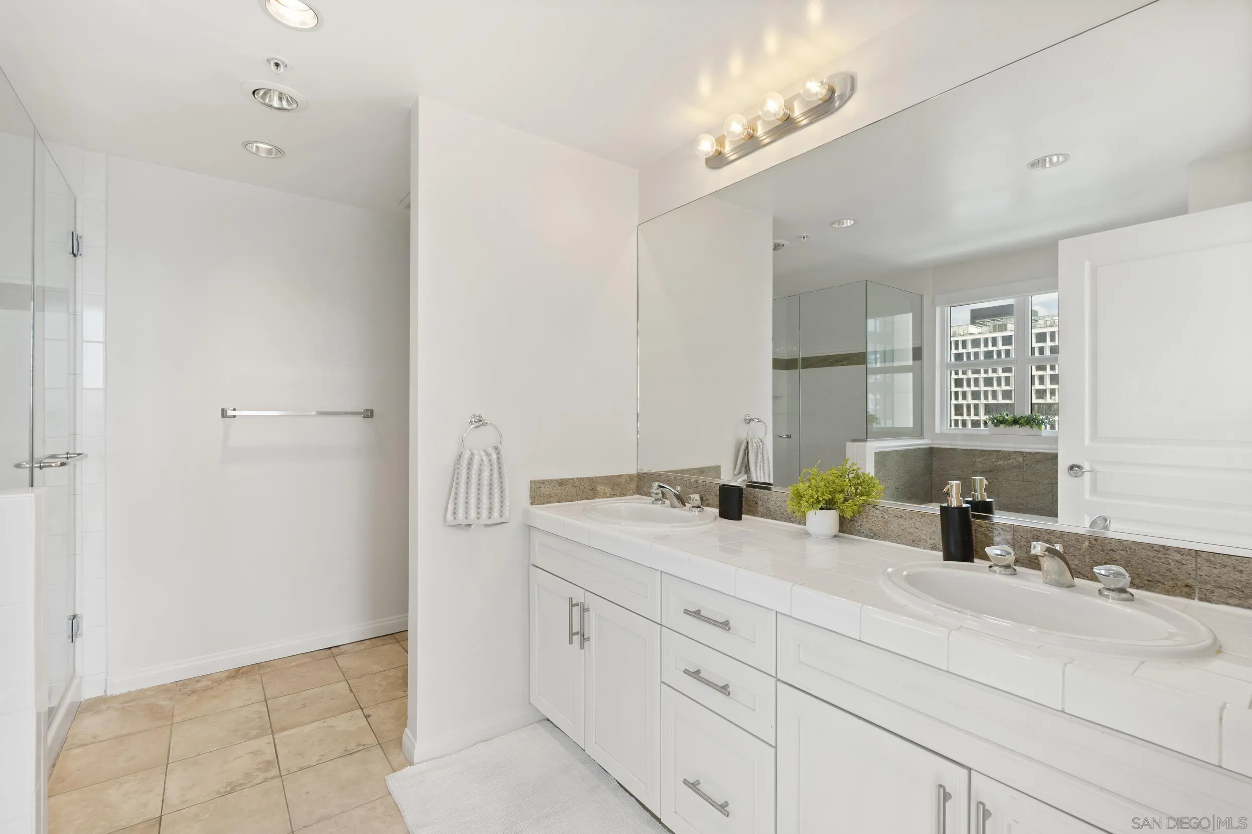 Photo #22: 260014819 Listing: Photo #22