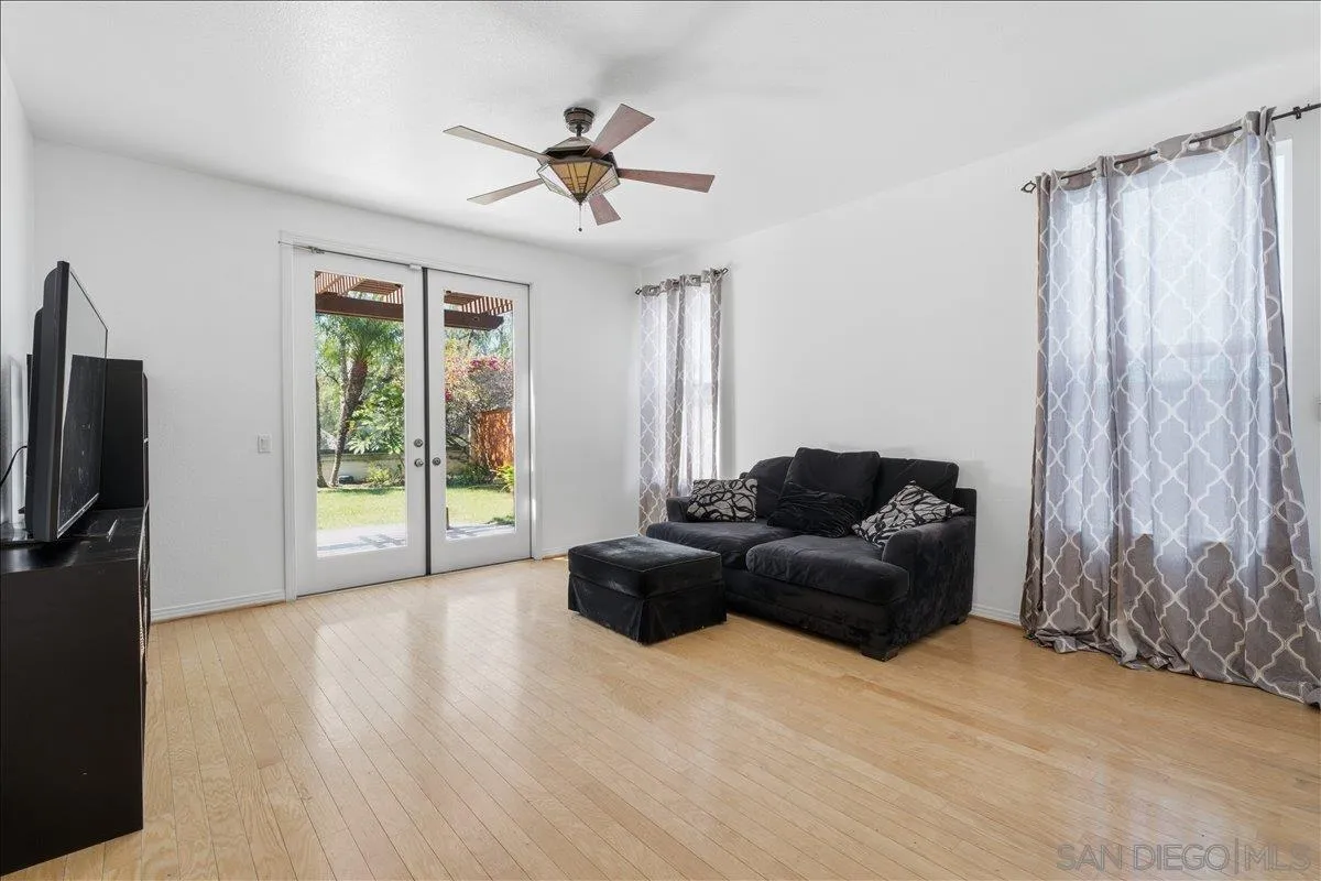 https://cdn.realtyfeed.com/cdn/127/260014820/336a83287c934b4f0b8085ea1335f249.webp