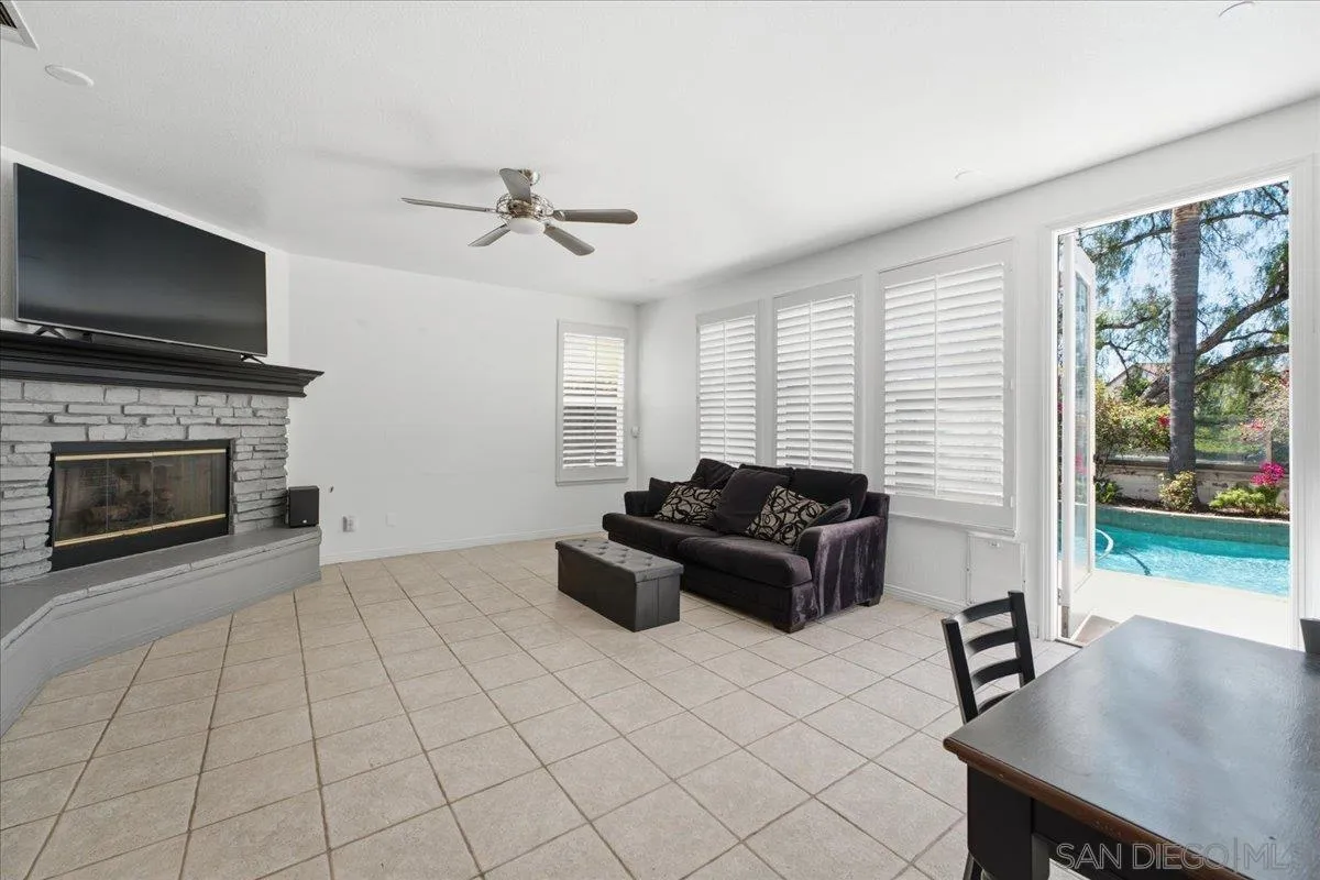 https://cdn.realtyfeed.com/cdn/127/260014820/6568e620419adb71c2c34ce14120f618.webp