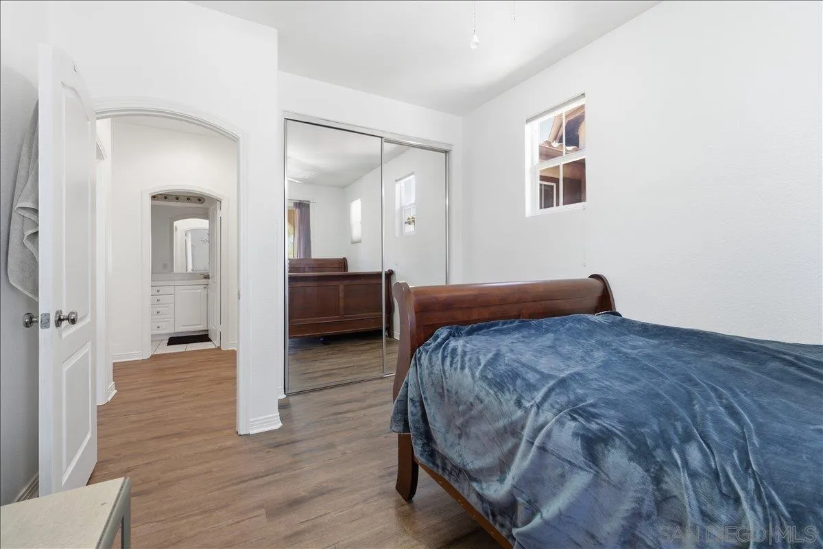 https://cdn.realtyfeed.com/cdn/127/260014820/a5db40e37542dad981420b0a8c98bcf2.webp