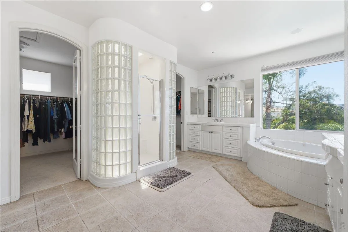 https://cdn.realtyfeed.com/cdn/127/260014820/c604f07ca184b9c300195668ff8a9cdc.webp