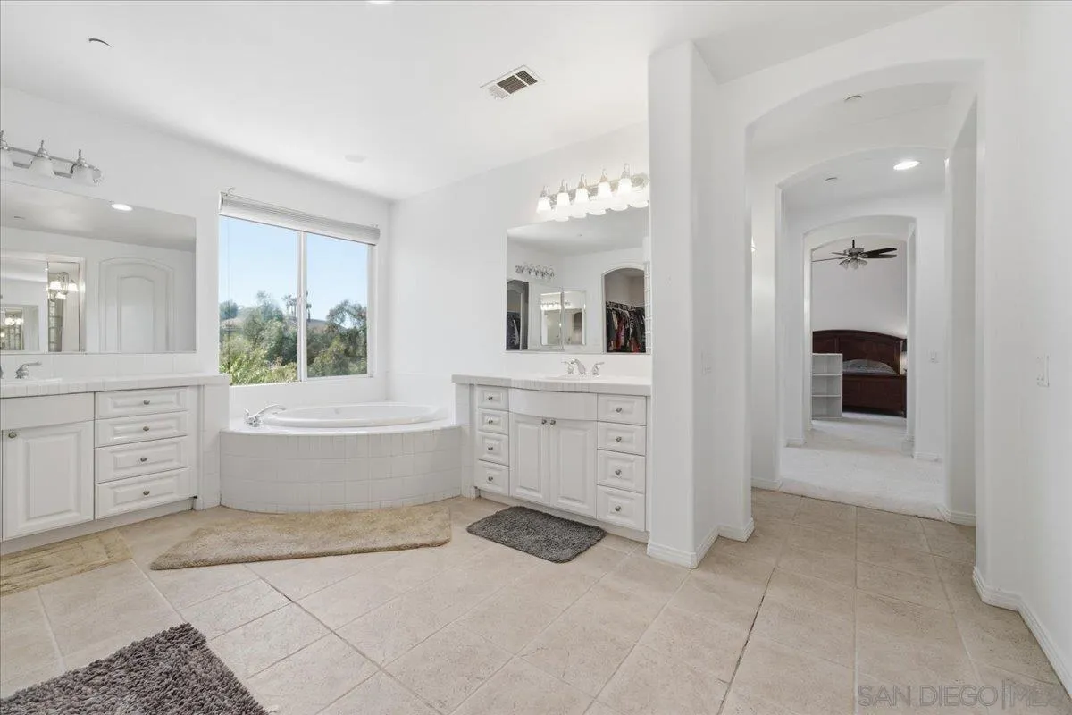 https://cdn.realtyfeed.com/cdn/127/260014820/d62021638edab8f7de3f8d05f2bd9406.webp