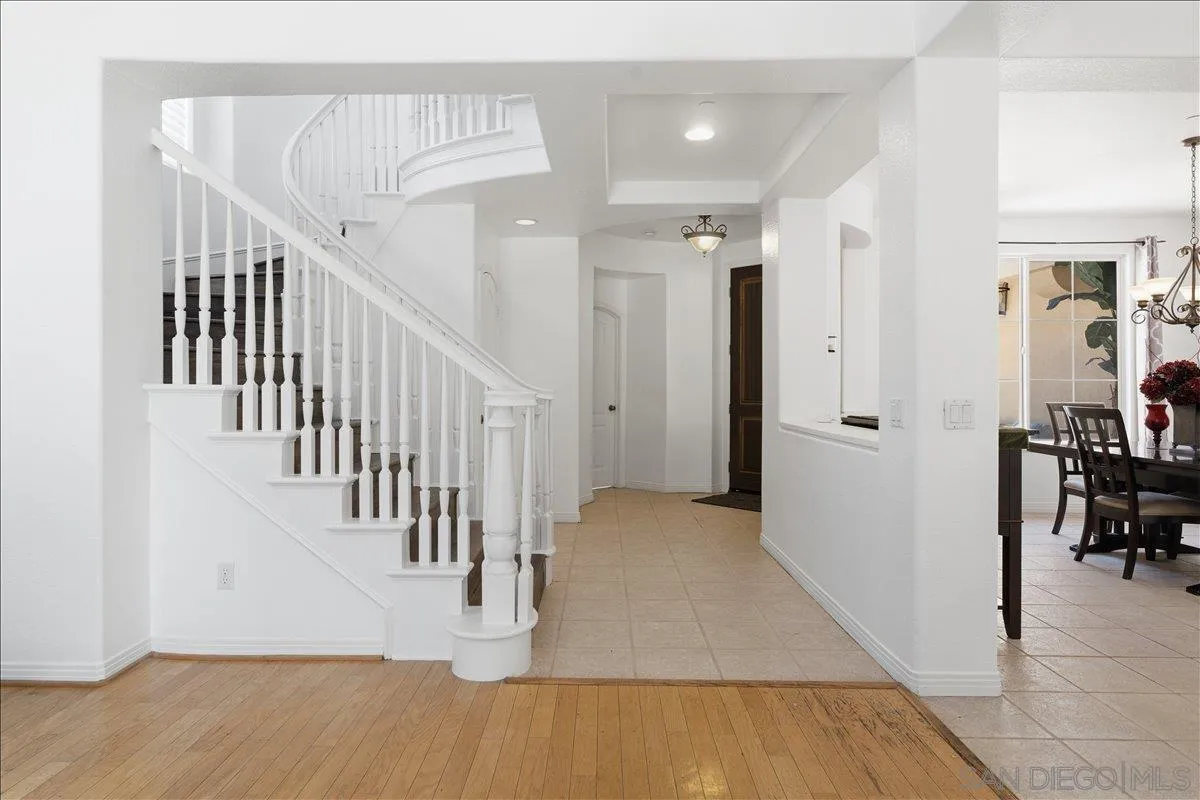 https://cdn.realtyfeed.com/cdn/127/260014820/d85a0fdd65ddb15d4524333cf6c4565b.webp