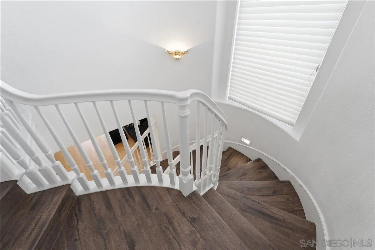 https://cdn.realtyfeed.com/cdn/127/260014820/daf90131e4ea8a21d373ad2ad2fb9c2c.webp