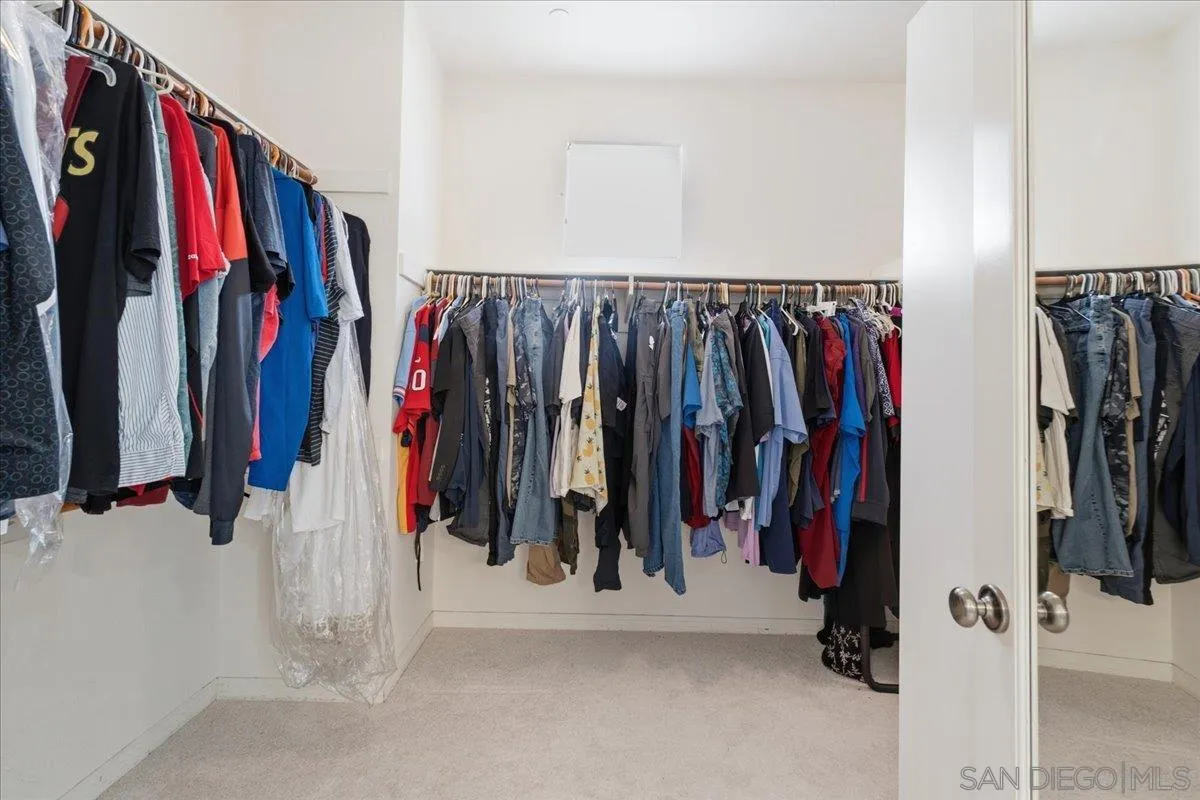 https://cdn.realtyfeed.com/cdn/127/260014820/f8a6b0bf029ccdddcde4b87f727e7098.webp