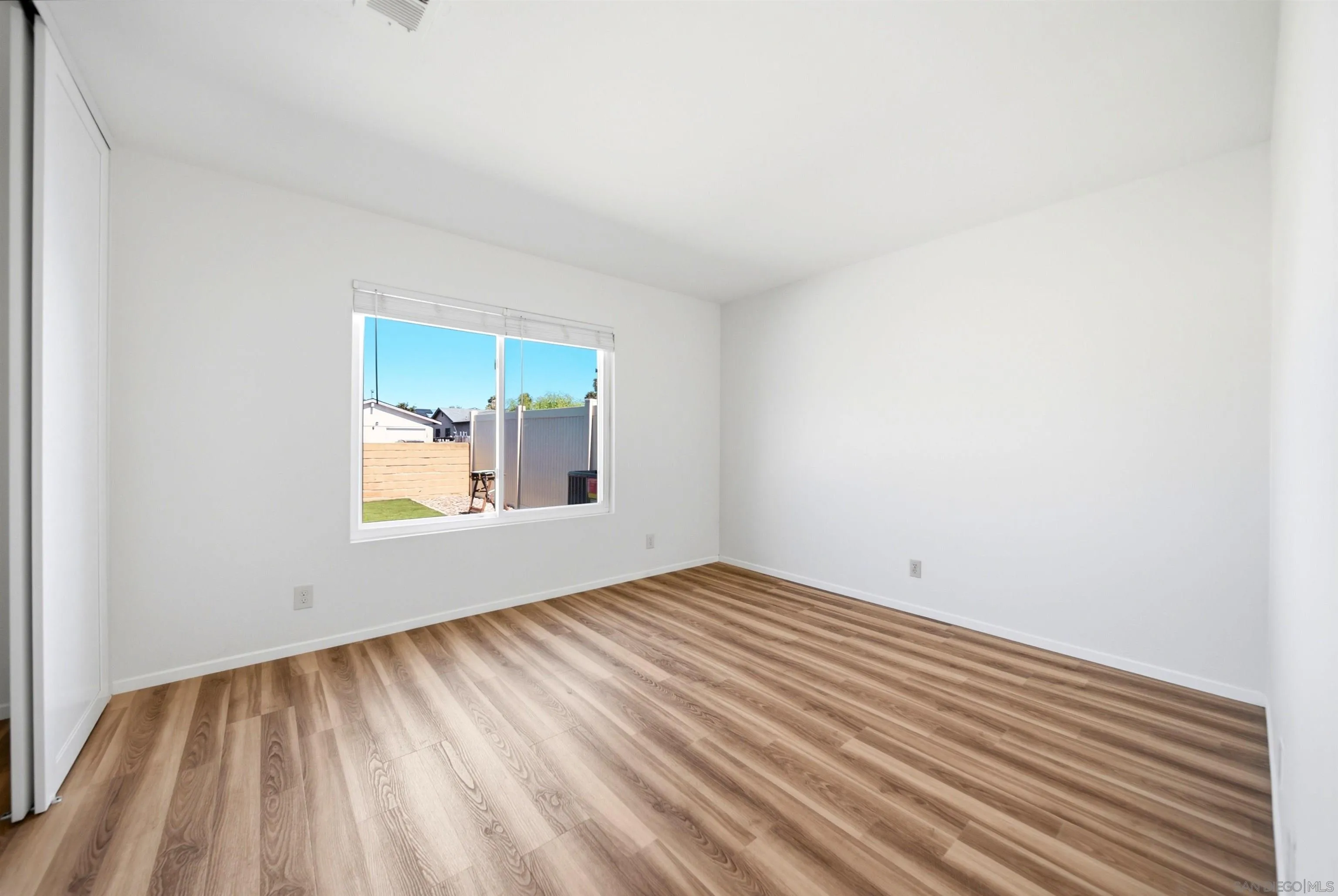 https://cdn.realtyfeed.com/cdn/127/260014821/855fec2f87af5c4a3e451f4987154e01.webp