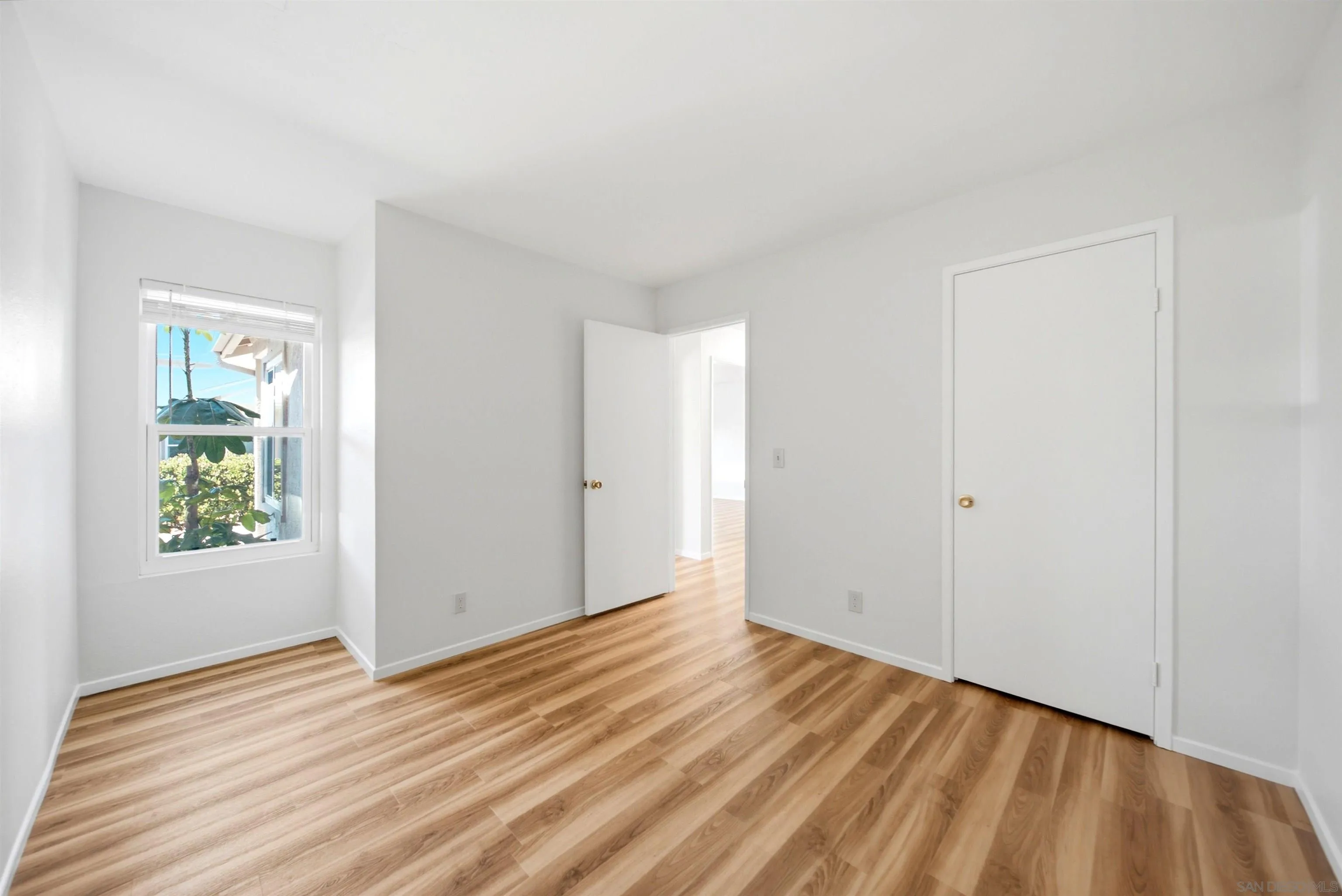 https://cdn.realtyfeed.com/cdn/127/260014821/aa636e89fc0ff130bcfd7c4a279b112d.webp