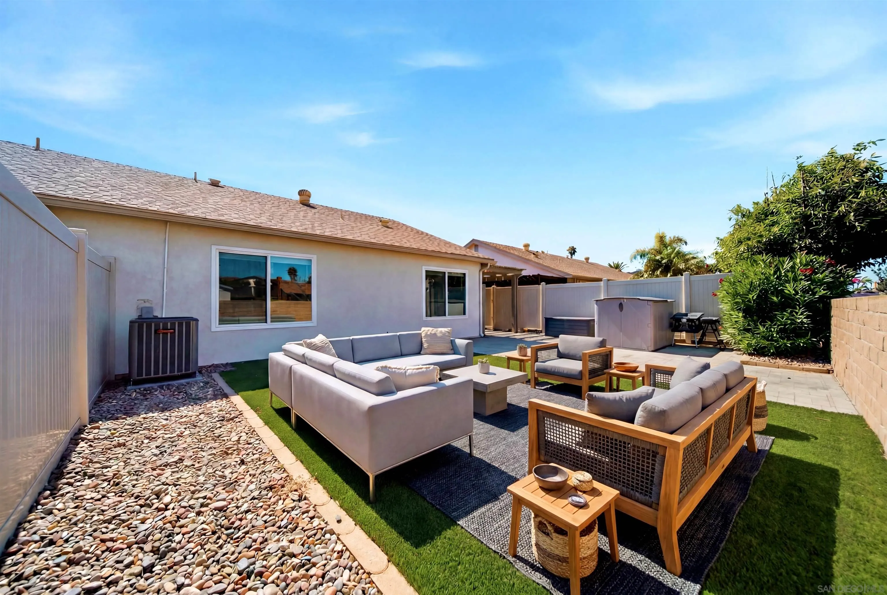 https://cdn.realtyfeed.com/cdn/127/260014821/bdb85ba157b9ae975af2ead0e1d657a3.webp