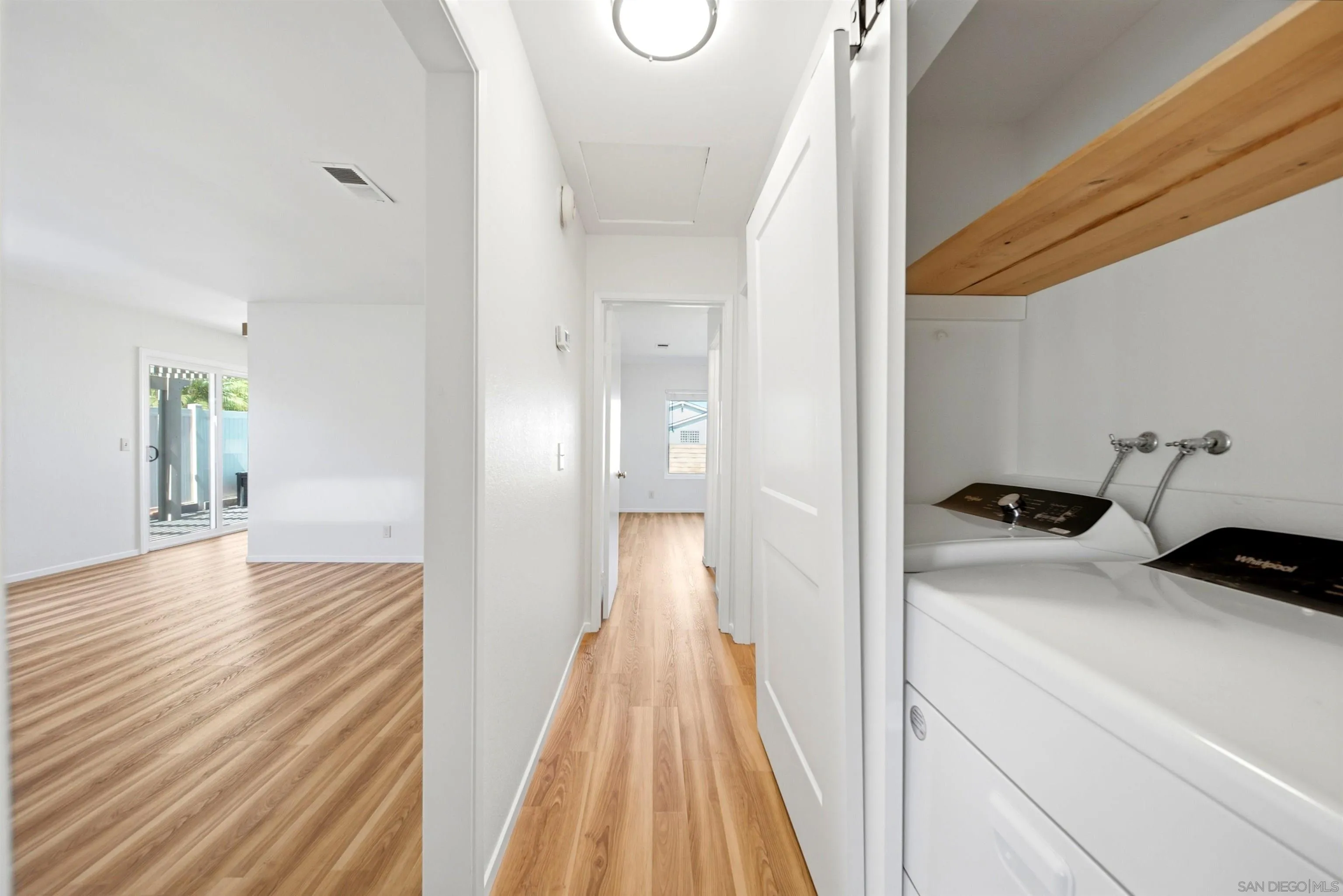 https://cdn.realtyfeed.com/cdn/127/260014821/ceca2b6de1e1d9c2abc6b8ee2f75d52d.webp