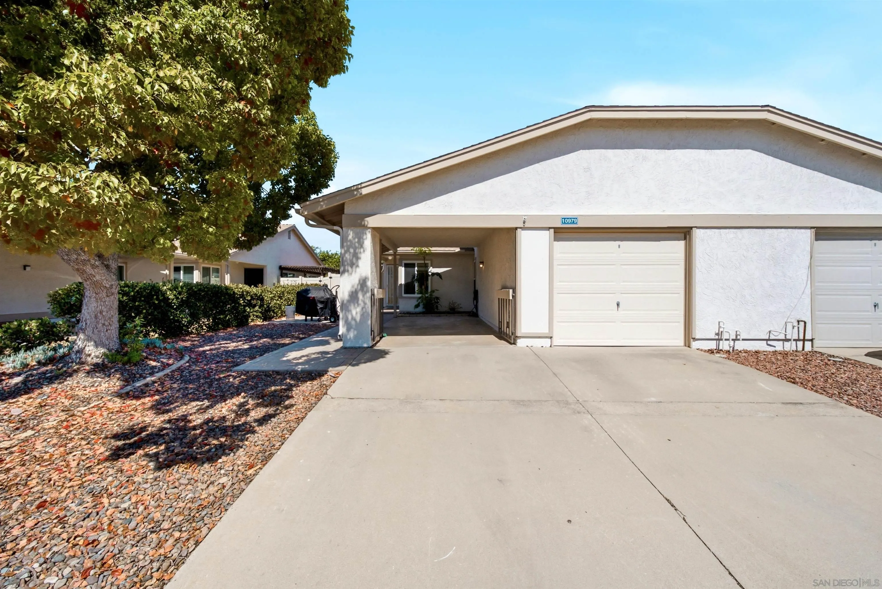 https://cdn.realtyfeed.com/cdn/127/260014821/fa9015a7750fe54427c874f6950c09a2.webp