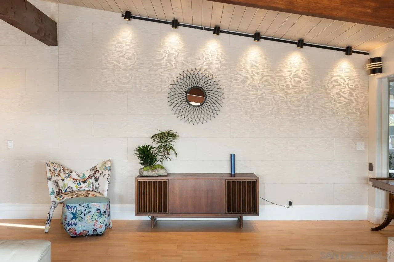 https://cdn.realtyfeed.com/cdn/127/260014822/4358baf4e5fb7fa93a40d4d673dd87aa.webp