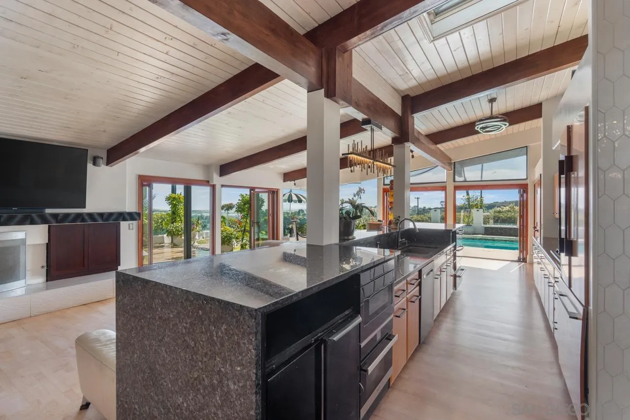 https://cdn.realtyfeed.com/cdn/127/260014822/8ebeb11ef56abb7989d2d0cae0e95117.webp