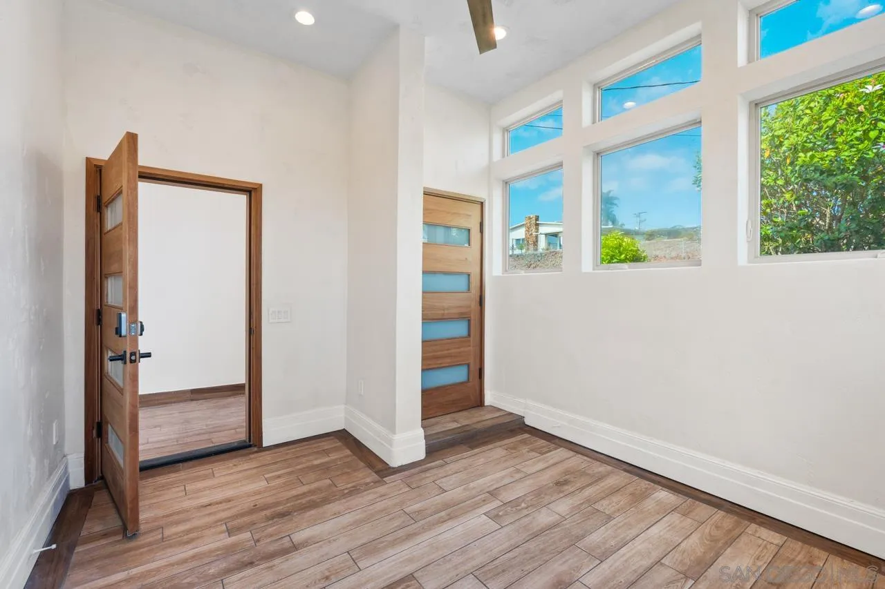 https://cdn.realtyfeed.com/cdn/127/260014822/d32030bf5c594229e91a54d5b9f5ef07.webp