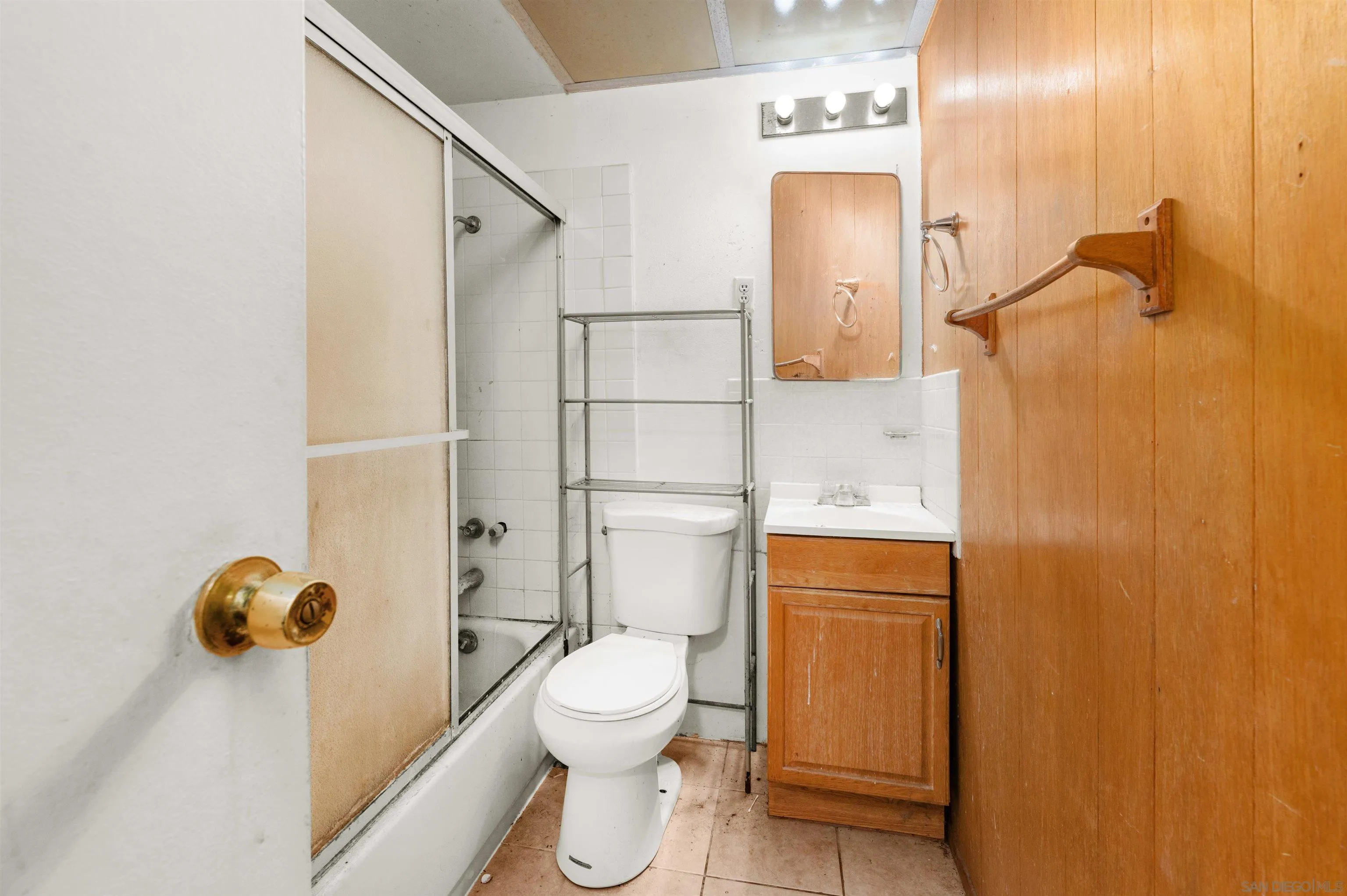 https://cdn.realtyfeed.com/cdn/127/260014824/121f308a9779546c282830f08eab3839.webp