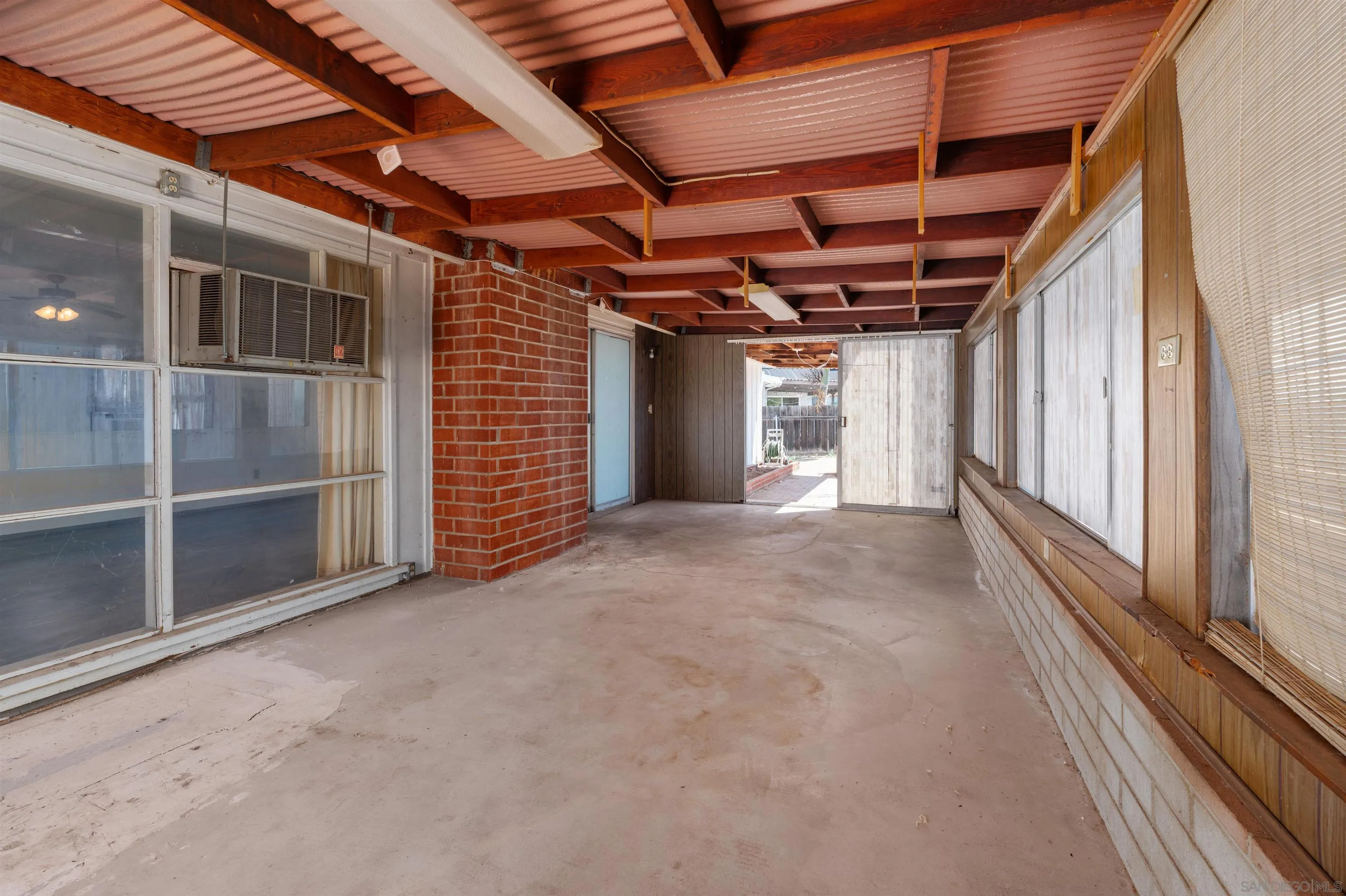 https://cdn.realtyfeed.com/cdn/127/260014824/b85ca2d656195c68cc3fa298c531bfd3.webp