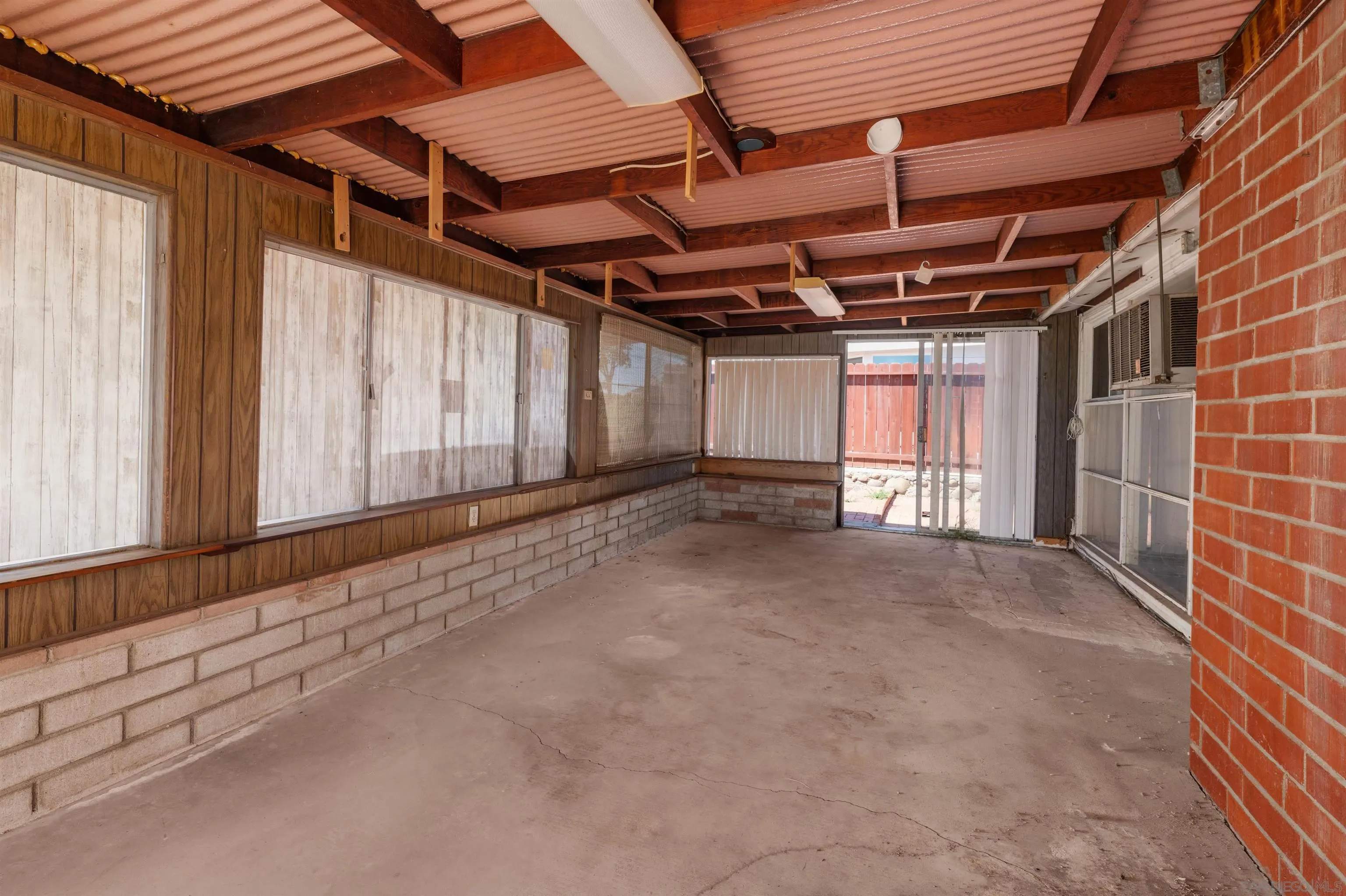 https://cdn.realtyfeed.com/cdn/127/260014824/e382ab2d634be1287b318cd1c0373978.webp