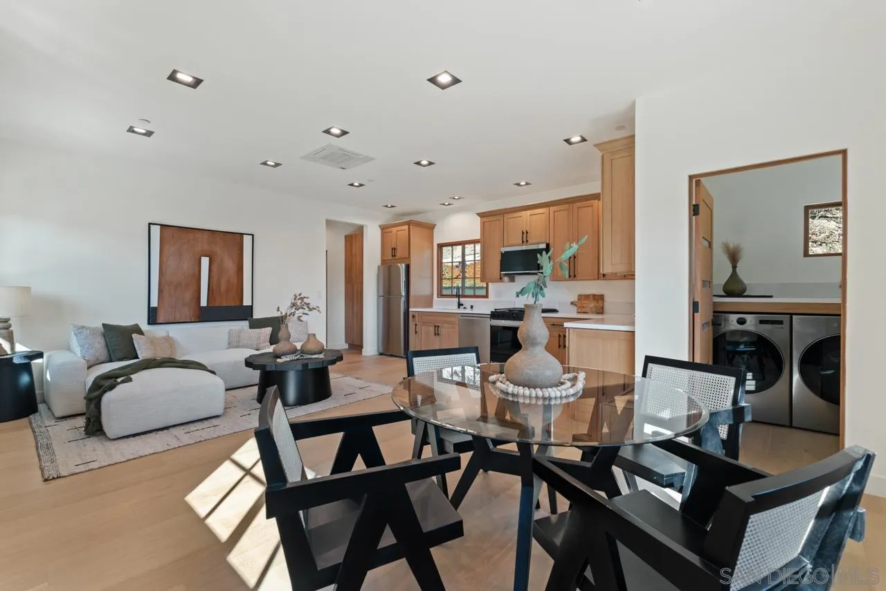 https://cdn.realtyfeed.com/cdn/127/260014832/3f9f3b01b09eb9b4d0dec1e3137bcfce.webp