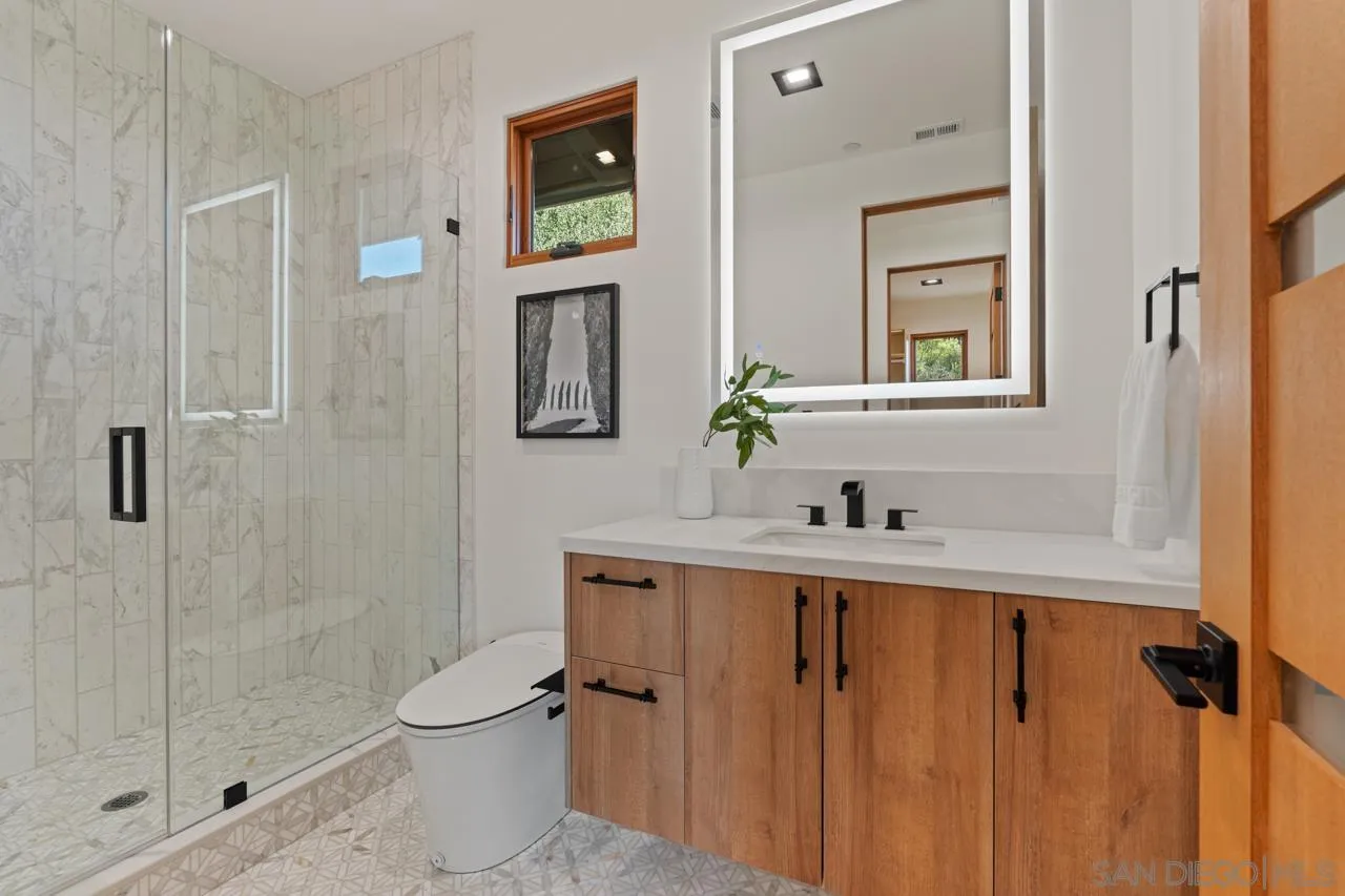 https://cdn.realtyfeed.com/cdn/127/260014832/83abc7156e1bee1be74239d4ab87696e.webp