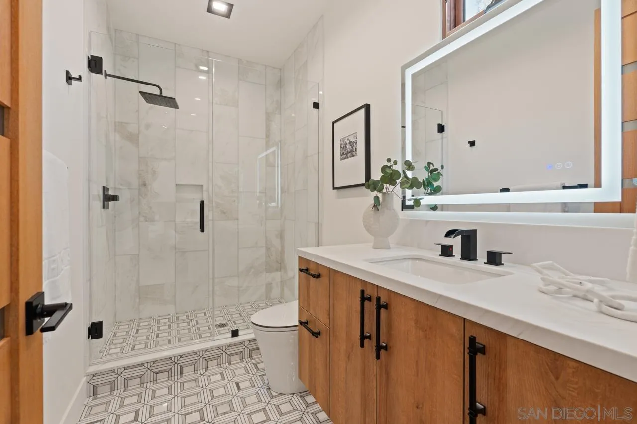 https://cdn.realtyfeed.com/cdn/127/260014832/ba6106aec3a9b829b79c572794772e66.webp