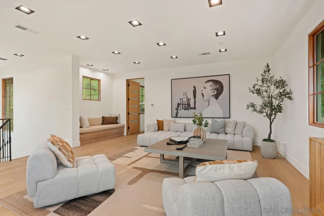 https://cdn.realtyfeed.com/cdn/127/260014832/bcf35ad752f6eecd0fd60895c8a14311.webp