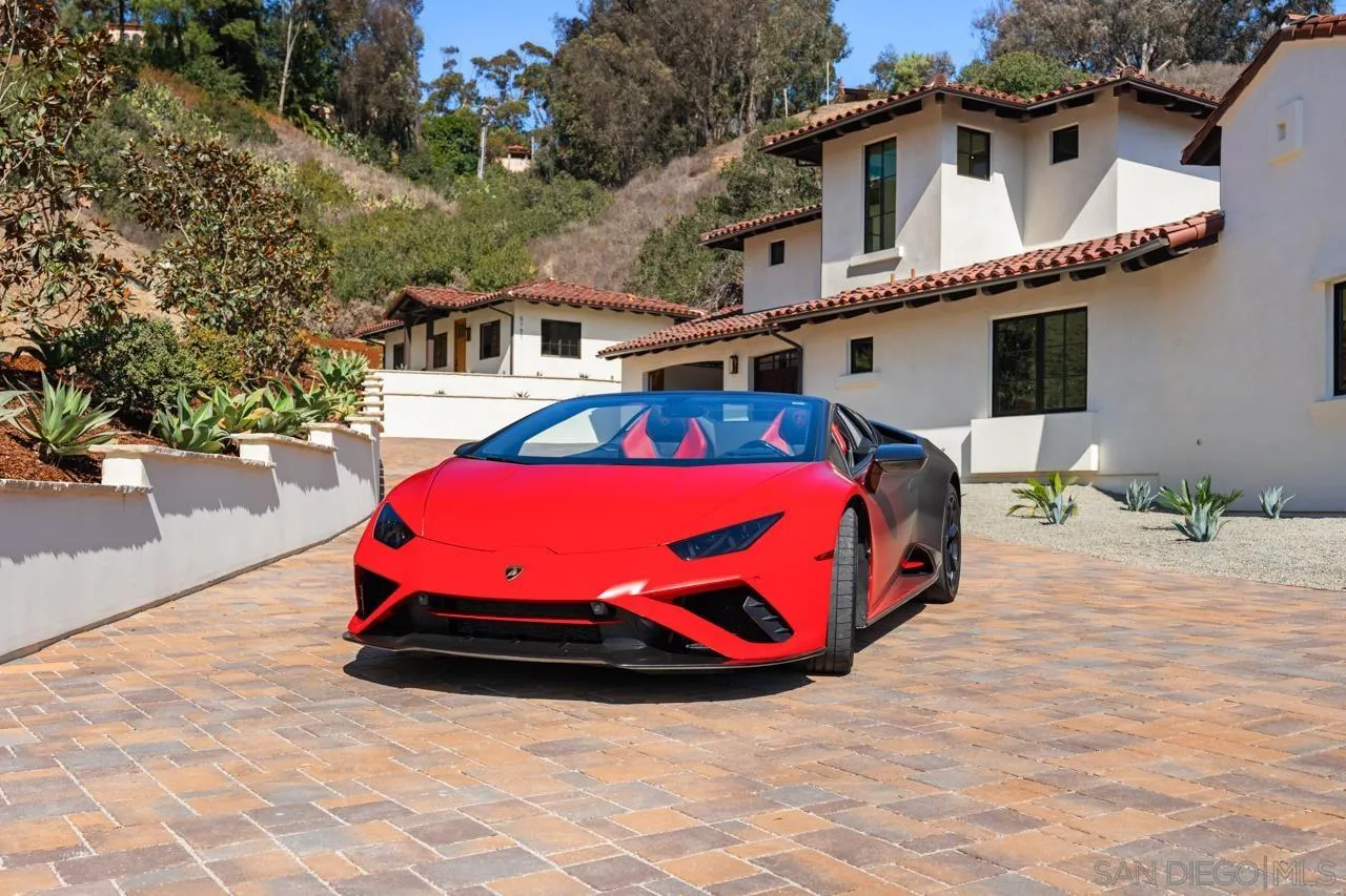 https://cdn.realtyfeed.com/cdn/127/260014832/d957b91b47921bb83a7785732b48b492.webp