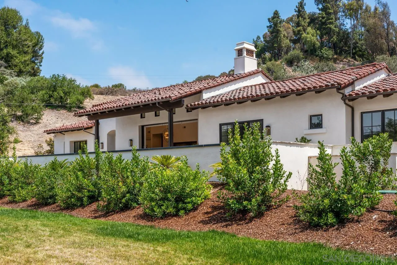 https://cdn.realtyfeed.com/cdn/127/260014832/dc0eb7a495c47a215318a77c20fa326f.webp