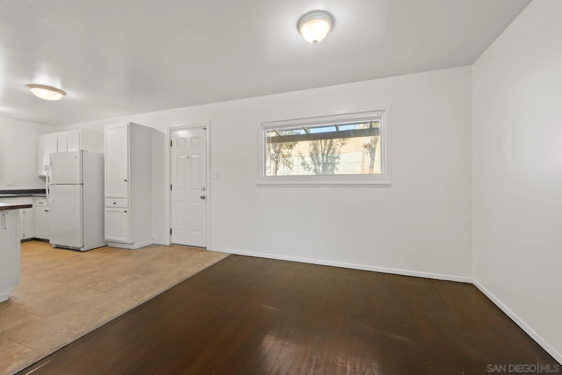 https://cdn.realtyfeed.com/cdn/127/260014834/0b1daac99ff704de46b5d153bb90a762.webp
