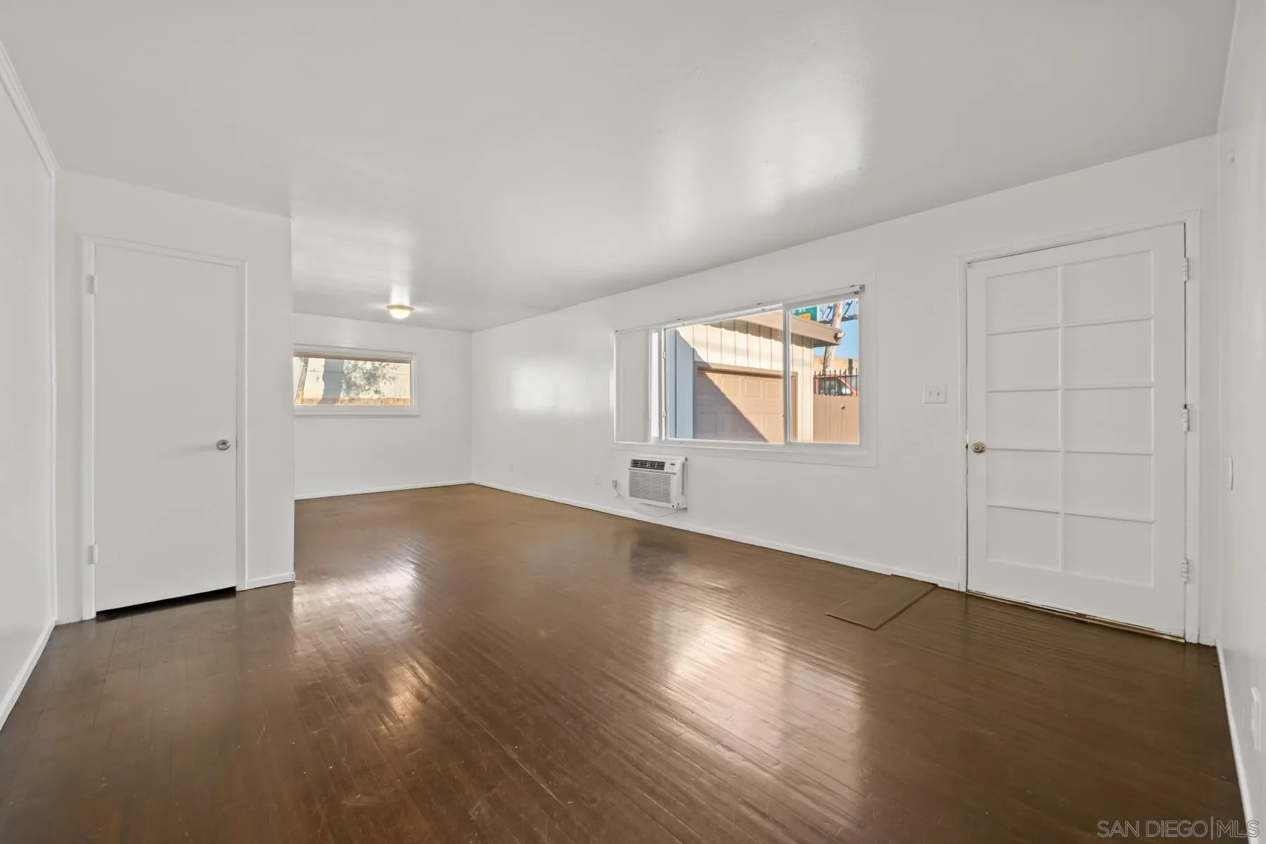 https://cdn.realtyfeed.com/cdn/127/260014834/10f7bc045edb3ddab3992a7d50e56a97.webp