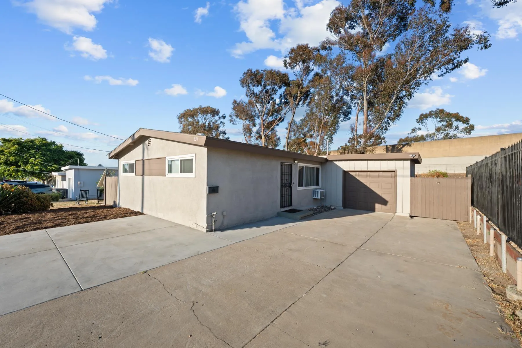 https://cdn.realtyfeed.com/cdn/127/260014834/b93ae199e9622361150c33f6d7bc8729.webp