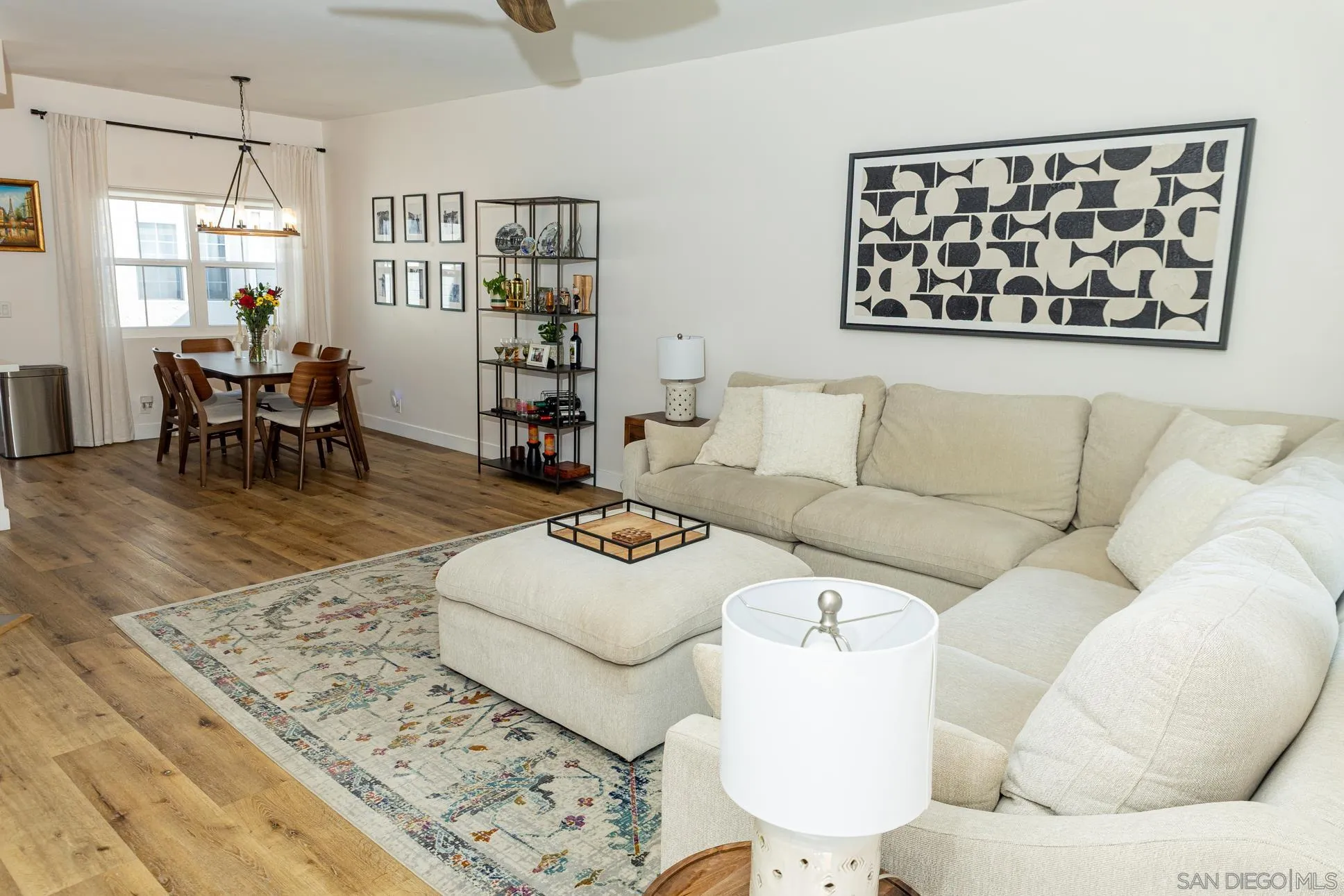 Photo #4: 260014835 Listing: Photo #4