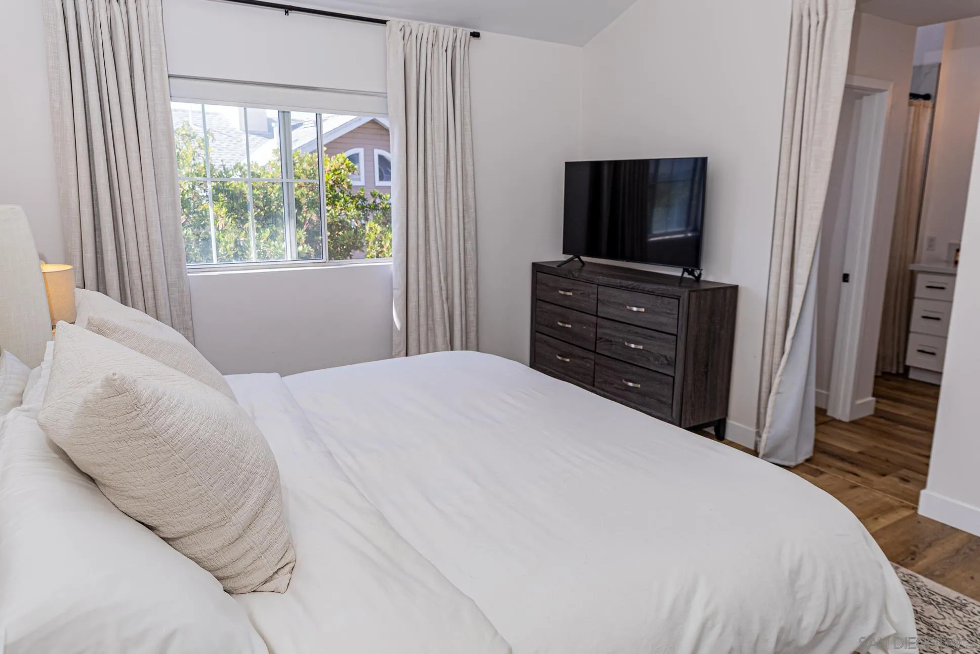 Photo #23: 260014835 Listing: Photo #23