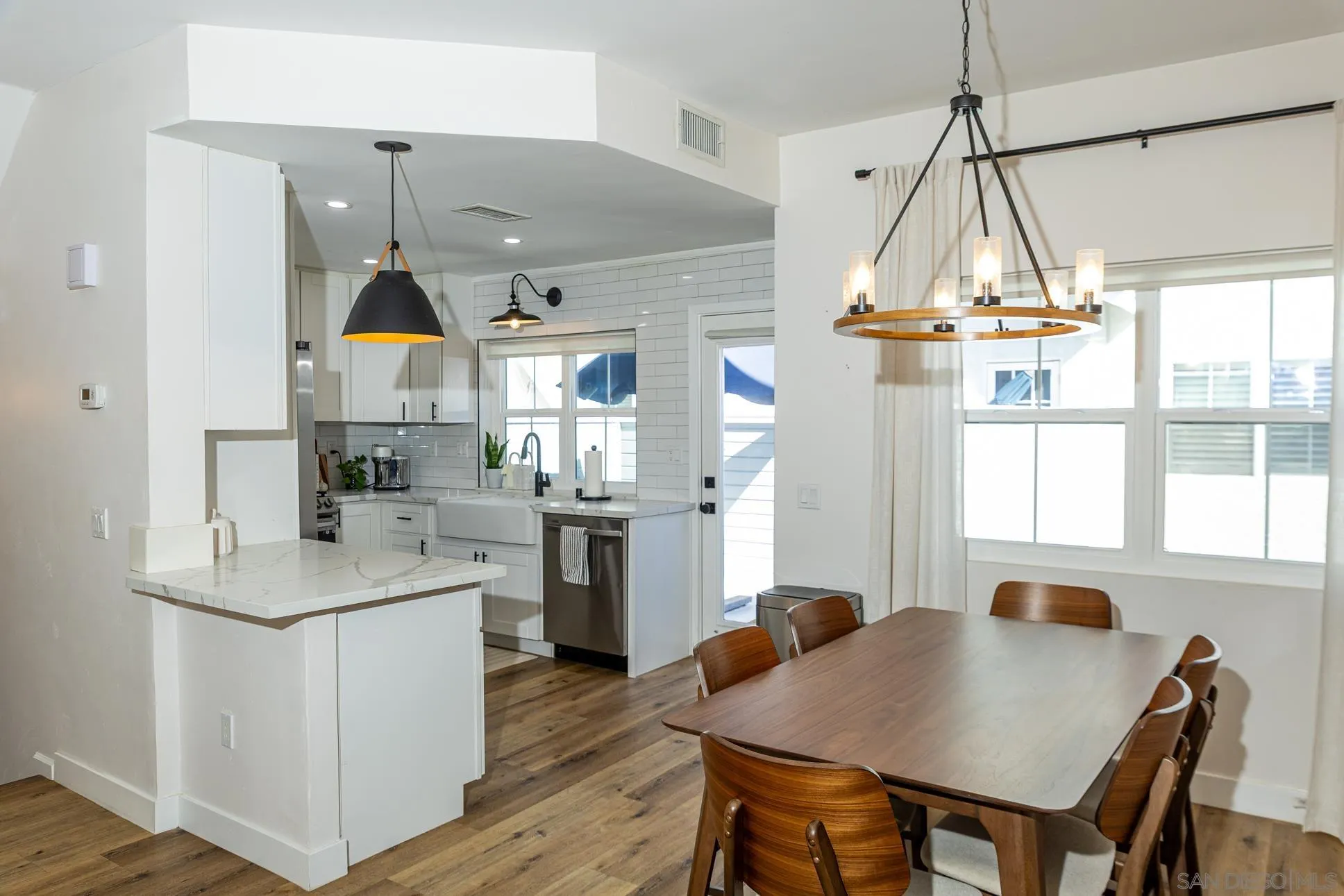 Photo #12: 260014835 Listing: Photo #12