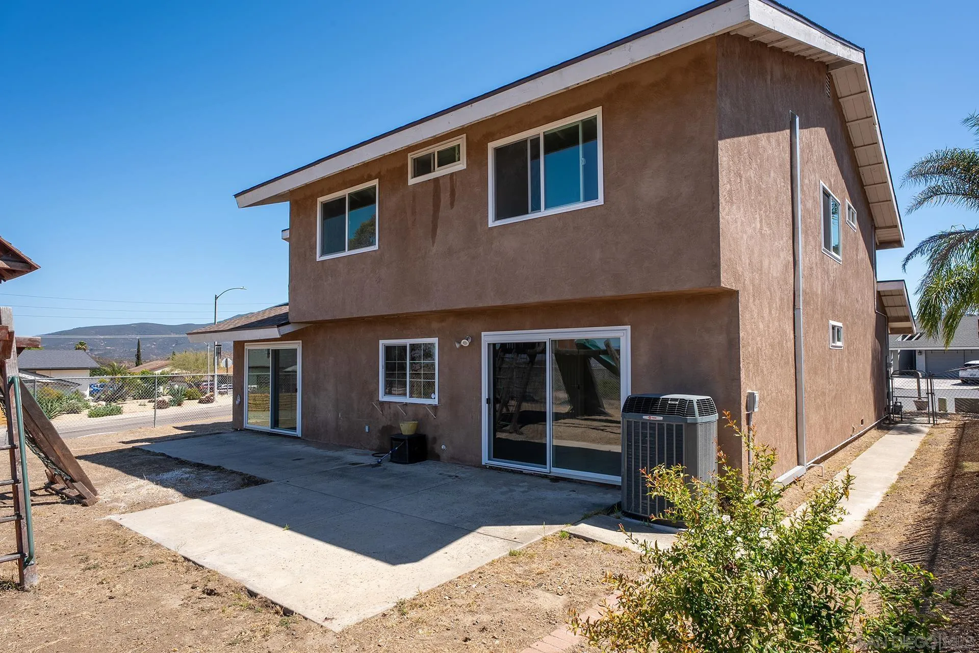 https://cdn.realtyfeed.com/cdn/127/260014839/15ebc91a27bb8ed5430ac10c21a6e914.webp