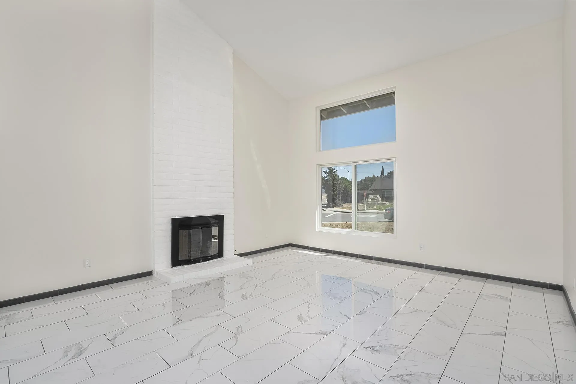 https://cdn.realtyfeed.com/cdn/127/260014839/3a0cf359bb22b5f03946fee9fa328f40.webp