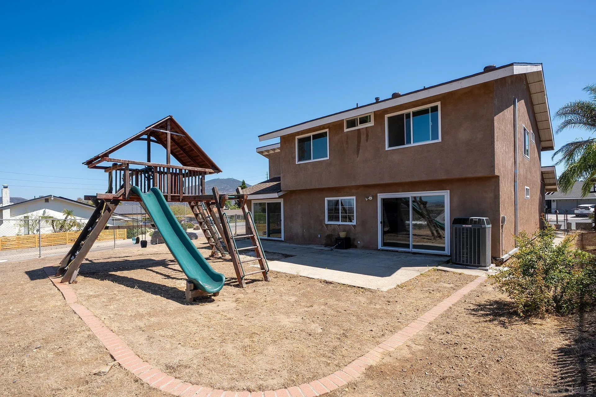 https://cdn.realtyfeed.com/cdn/127/260014839/a8aeb4eb2e5988431eb6b8ec9bf01752.webp