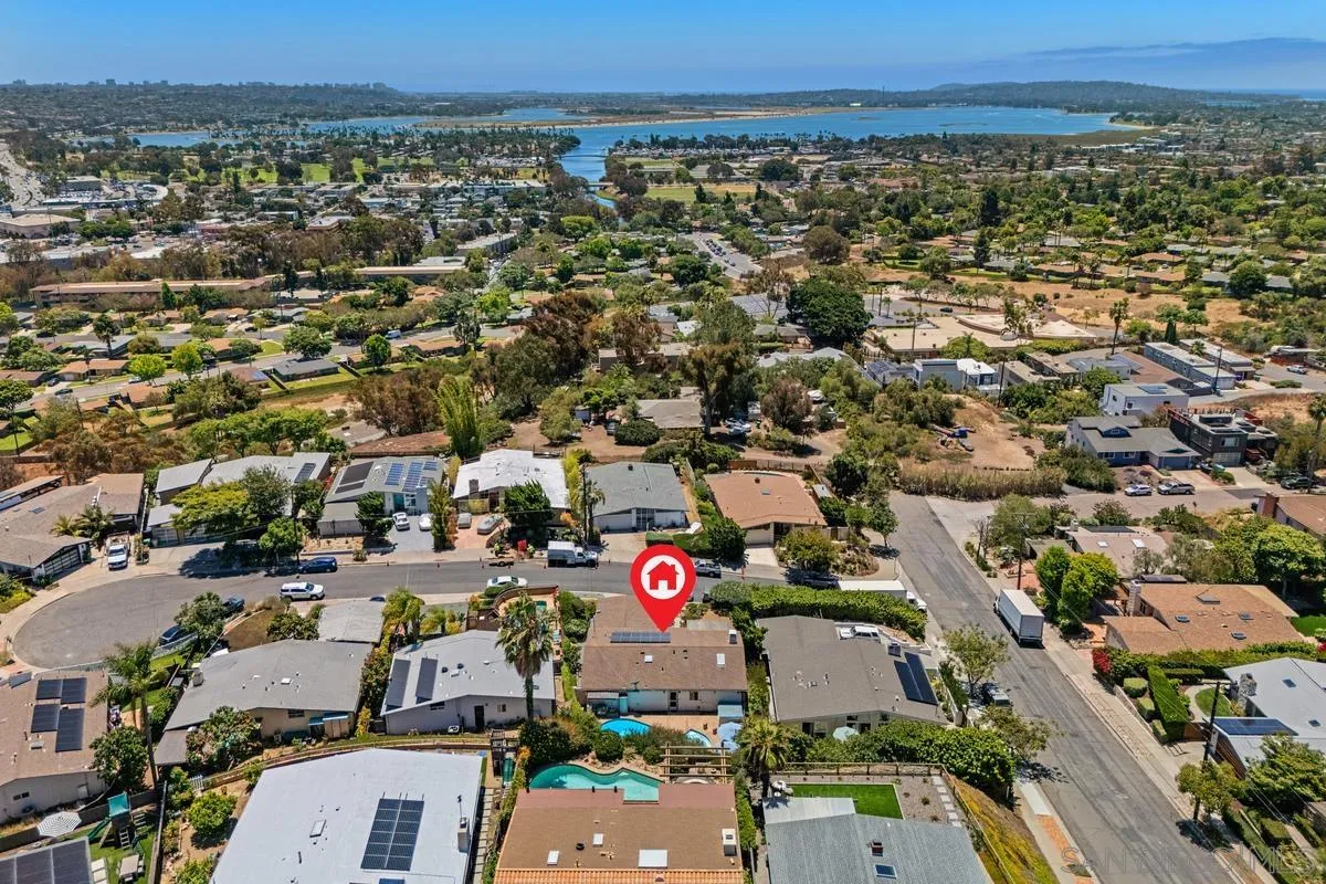 https://cdn.realtyfeed.com/cdn/127/260014845/b2505680e2ceb76cb6106206fe4e7668.webp